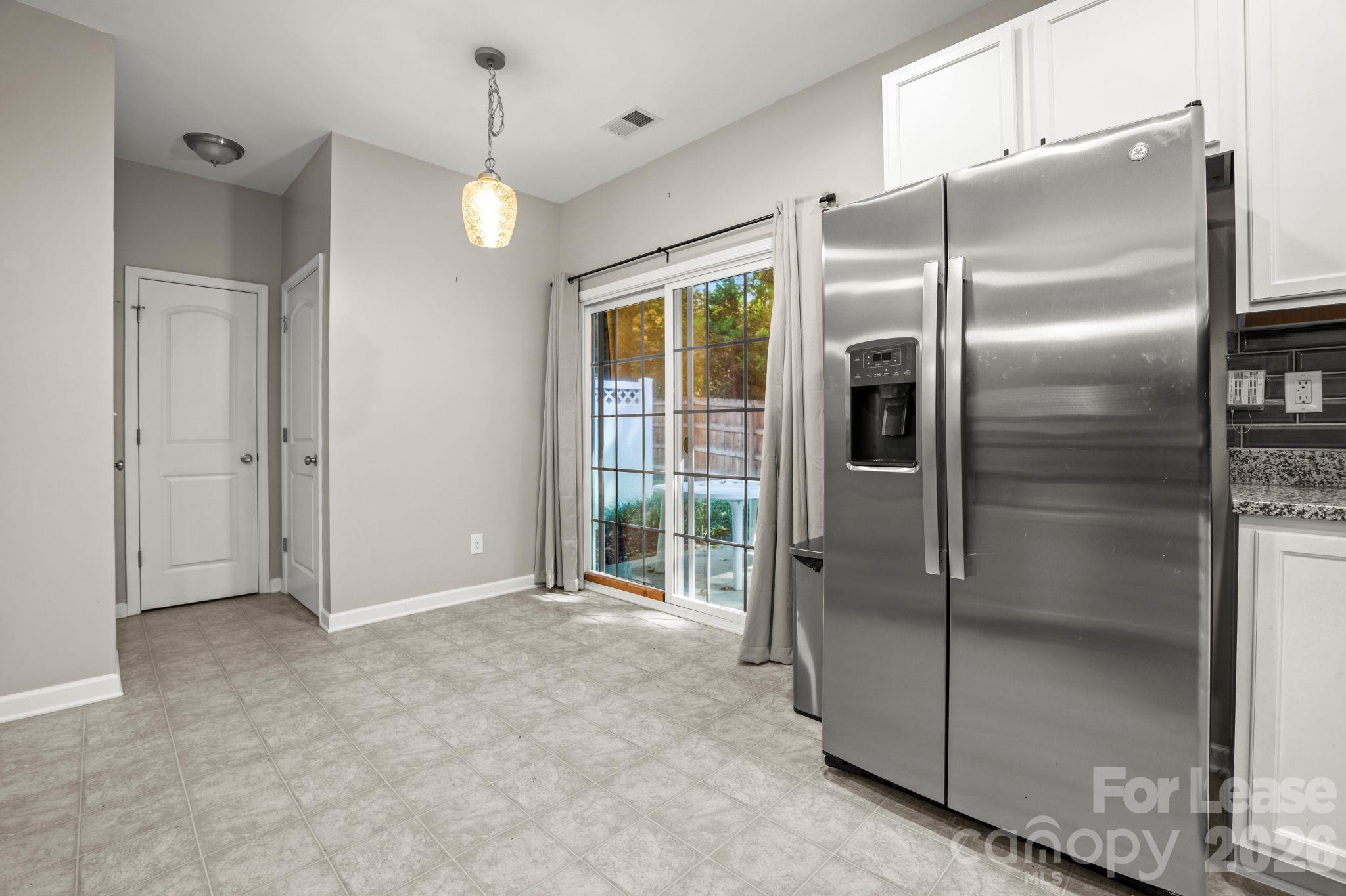 2080 Shady Pond Drive Property Photo 8