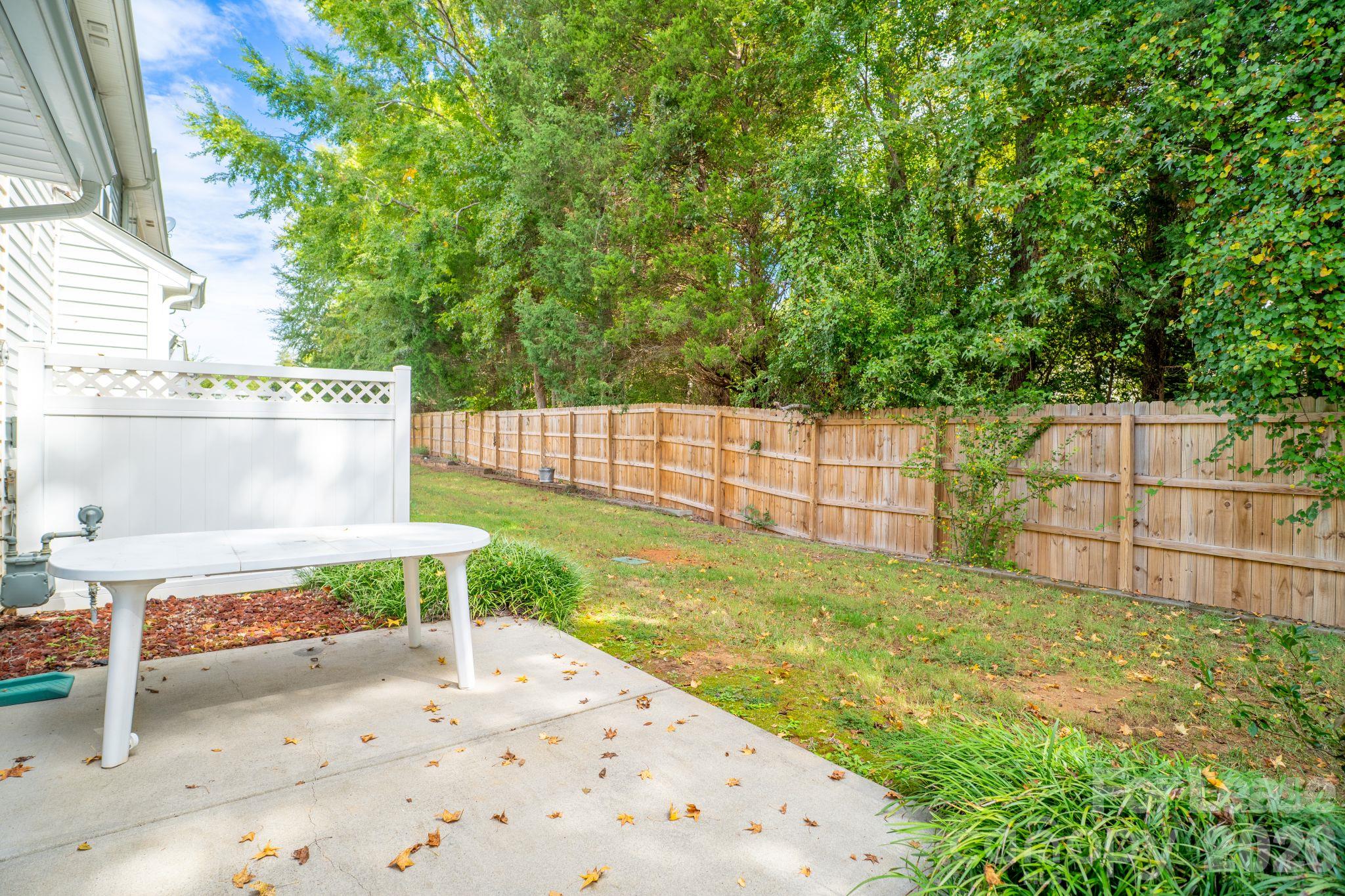 2080 Shady Pond Drive Property Photo 25