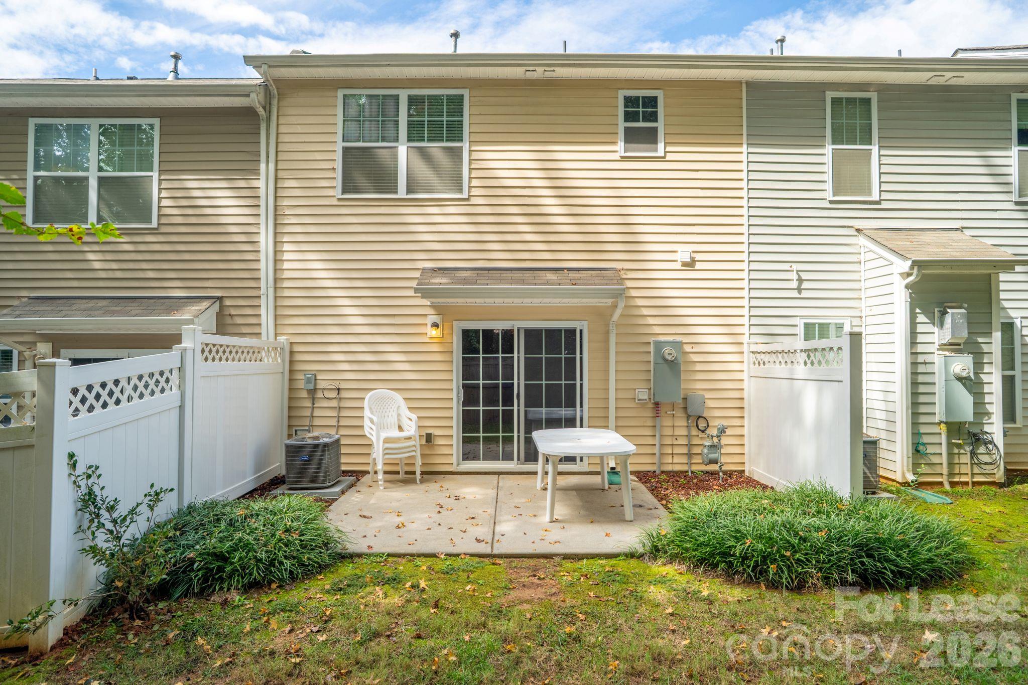 2080 Shady Pond Drive Property Photo 27