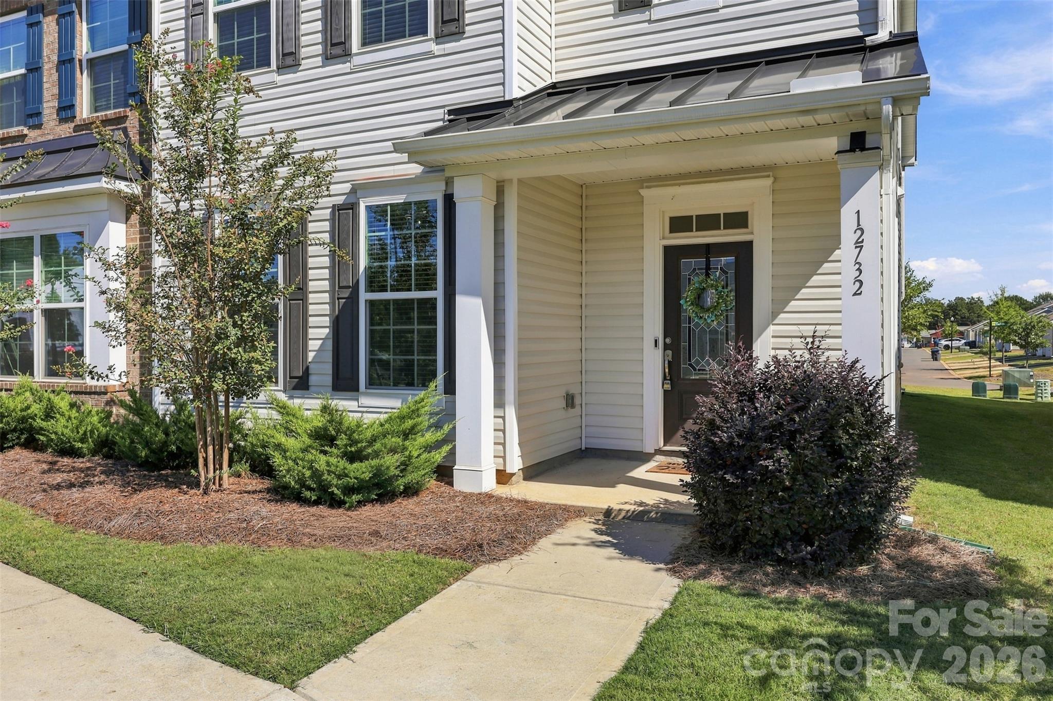 12732 Wandering Brook Drive Property Photo 2