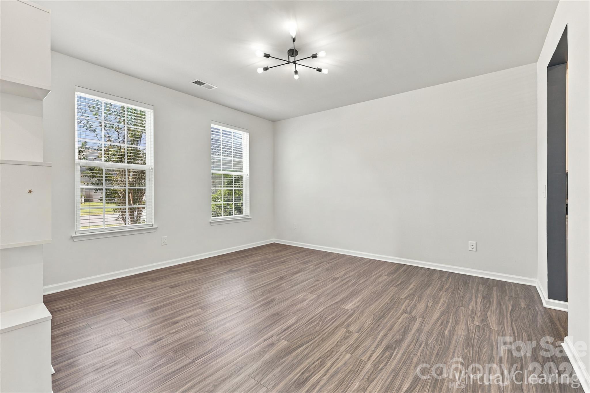 12732 Wandering Brook Drive Property Photo 3