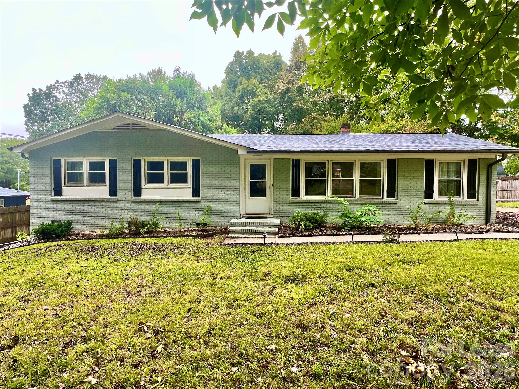2117 Tarlton Drive Property Photo 1