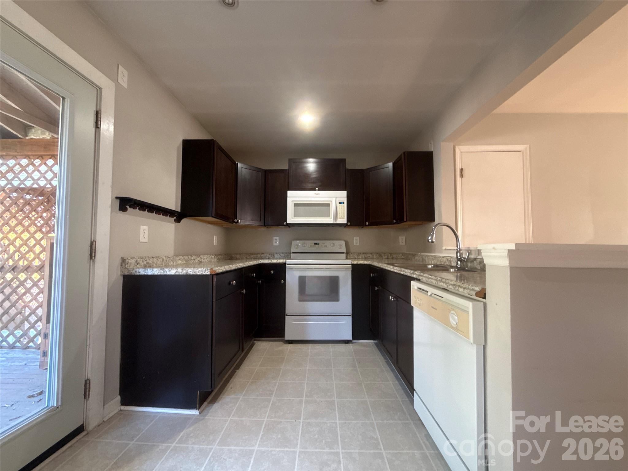 2623 Vail Avenue Property Photo 4