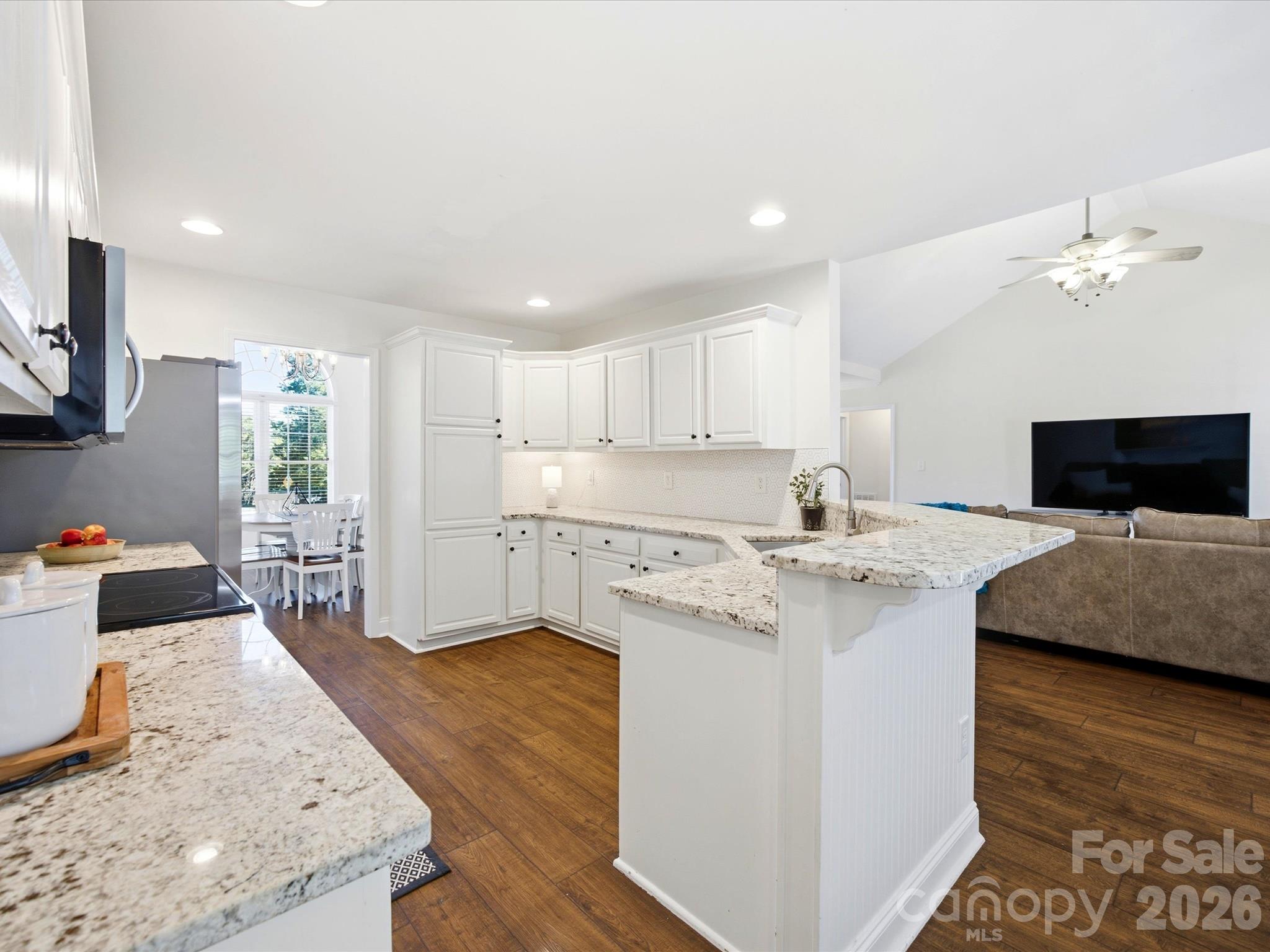 5100 Basswood Drive Property Photo 10