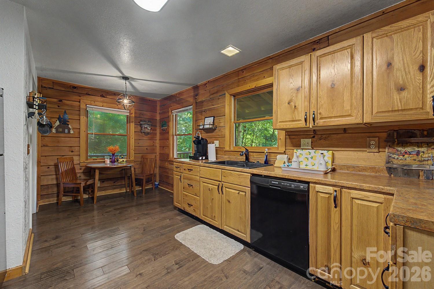 181 Seven Springs Road Property Photo 25
