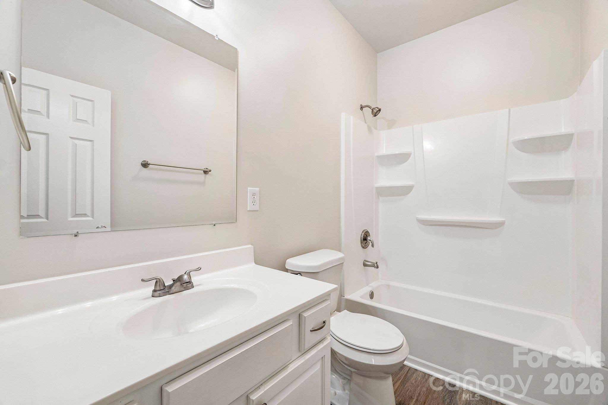 1001 Gainsborough Drive Property Photo 26
