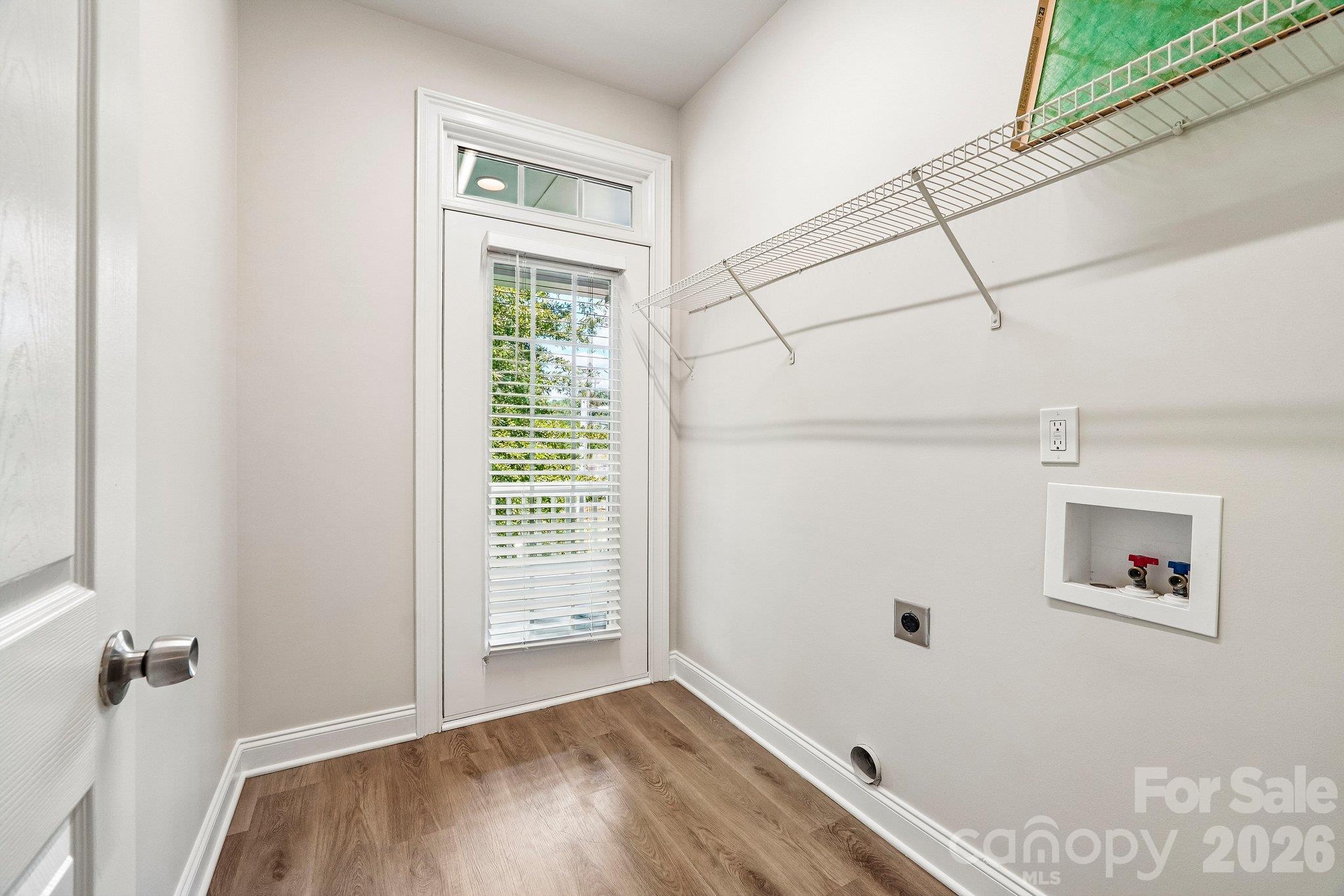 1001 Gainsborough Drive Property Photo 27