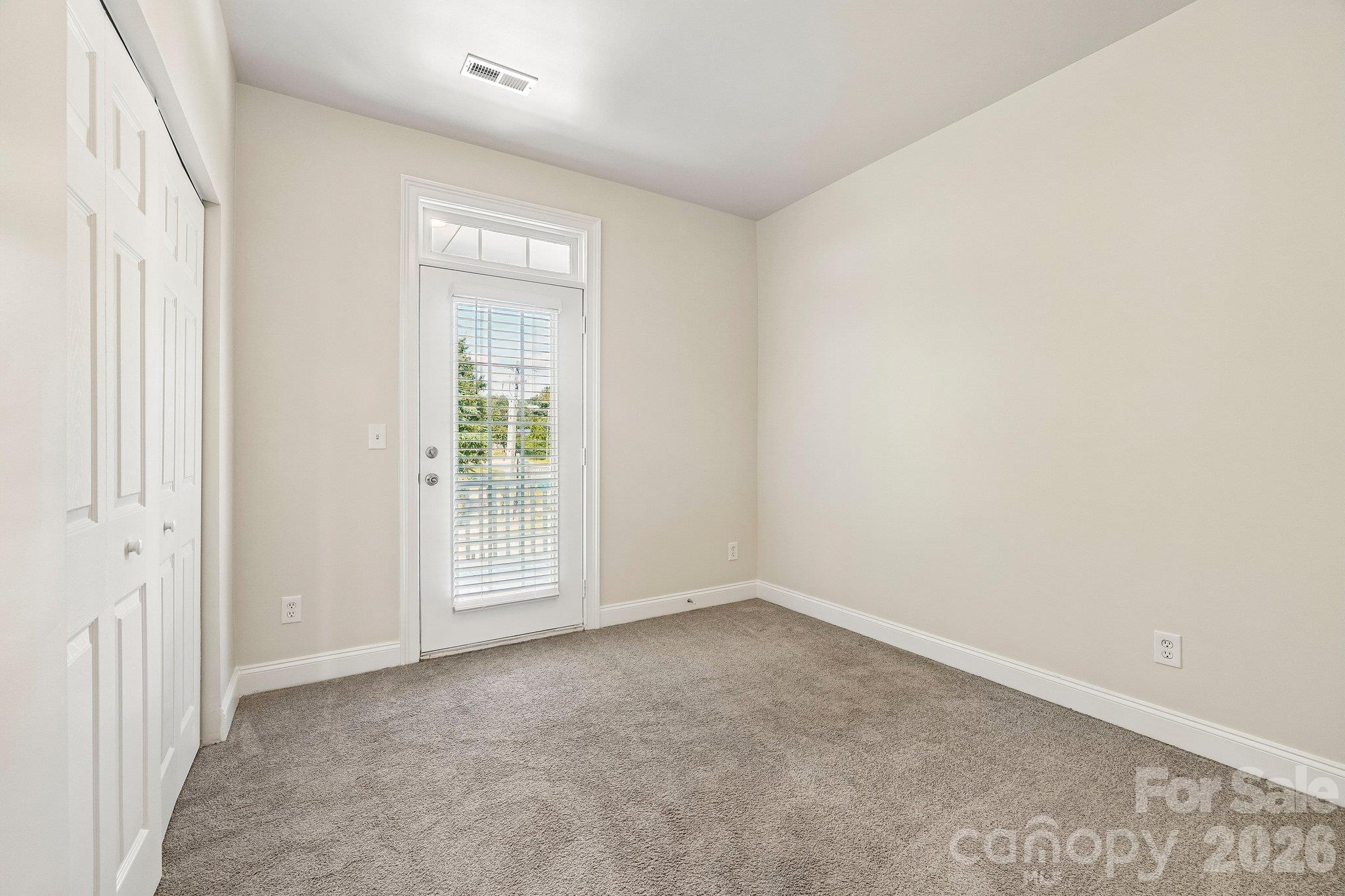 1001 Gainsborough Drive Property Photo 28