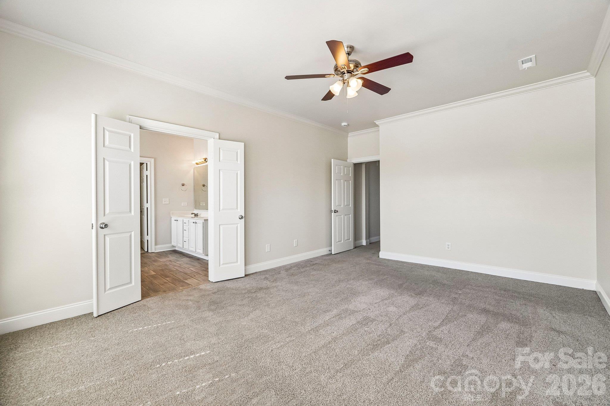 1001 Gainsborough Drive Property Photo 31