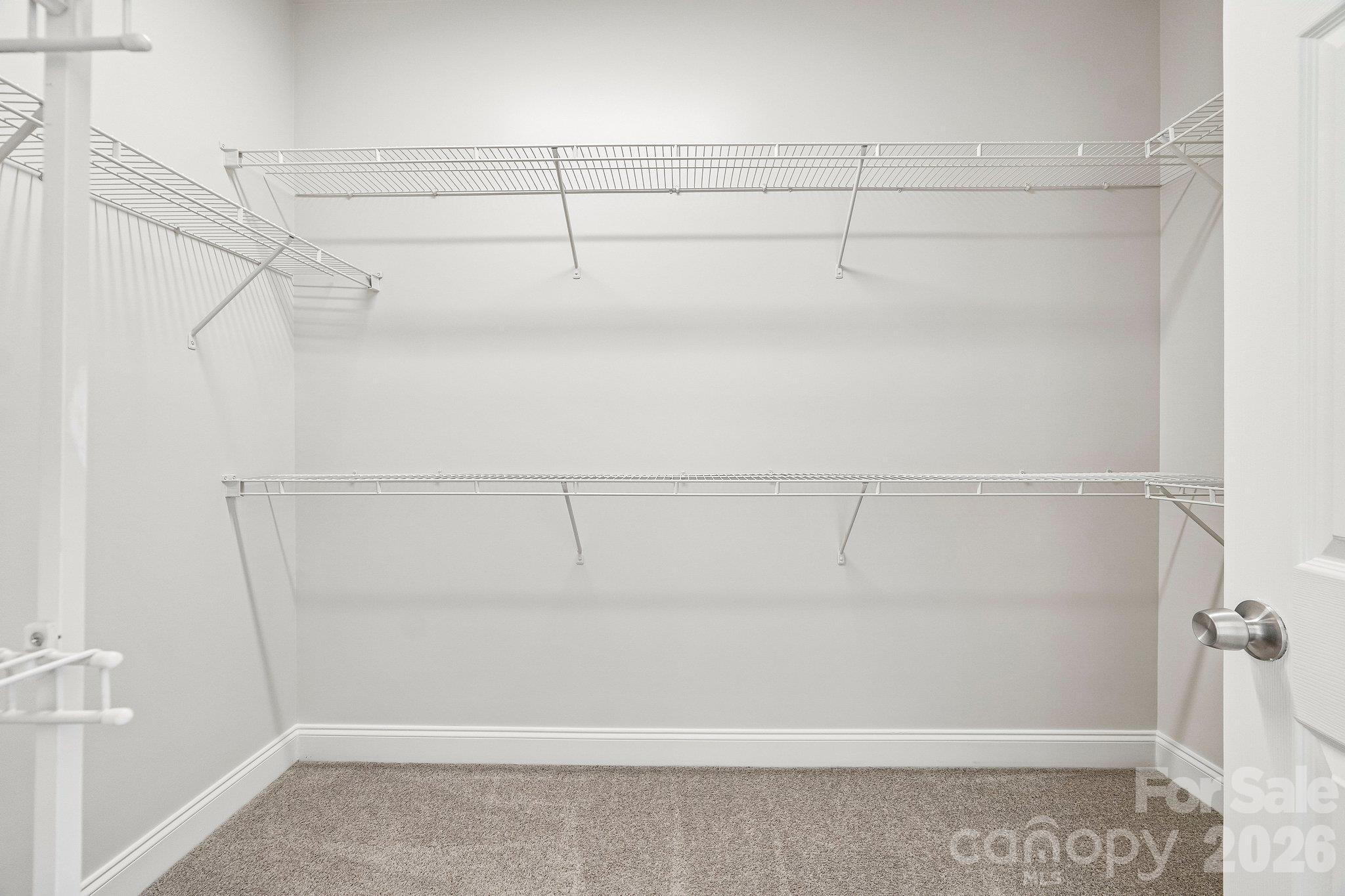 1001 Gainsborough Drive Property Photo 33