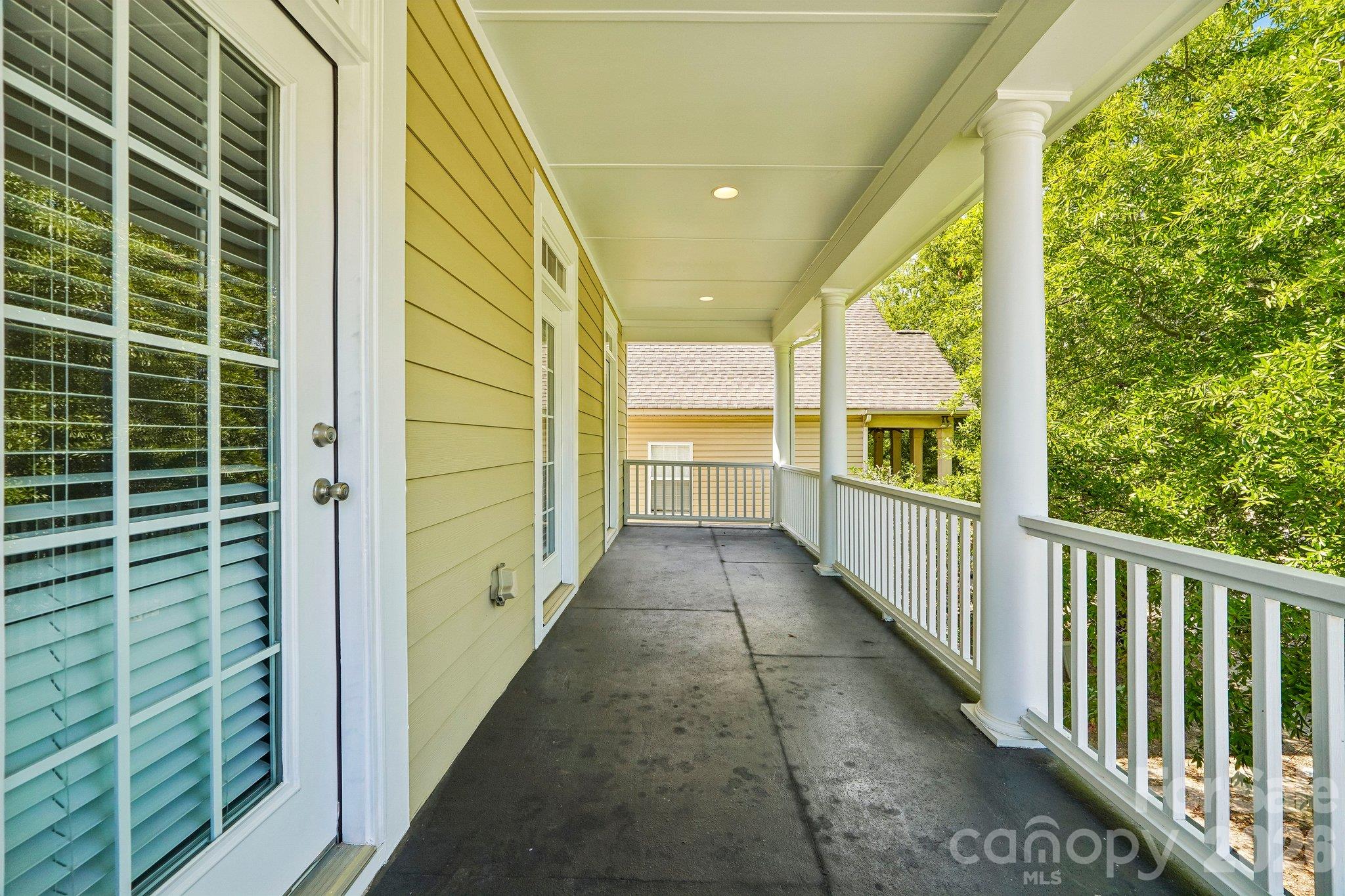 1001 Gainsborough Drive Property Photo 38