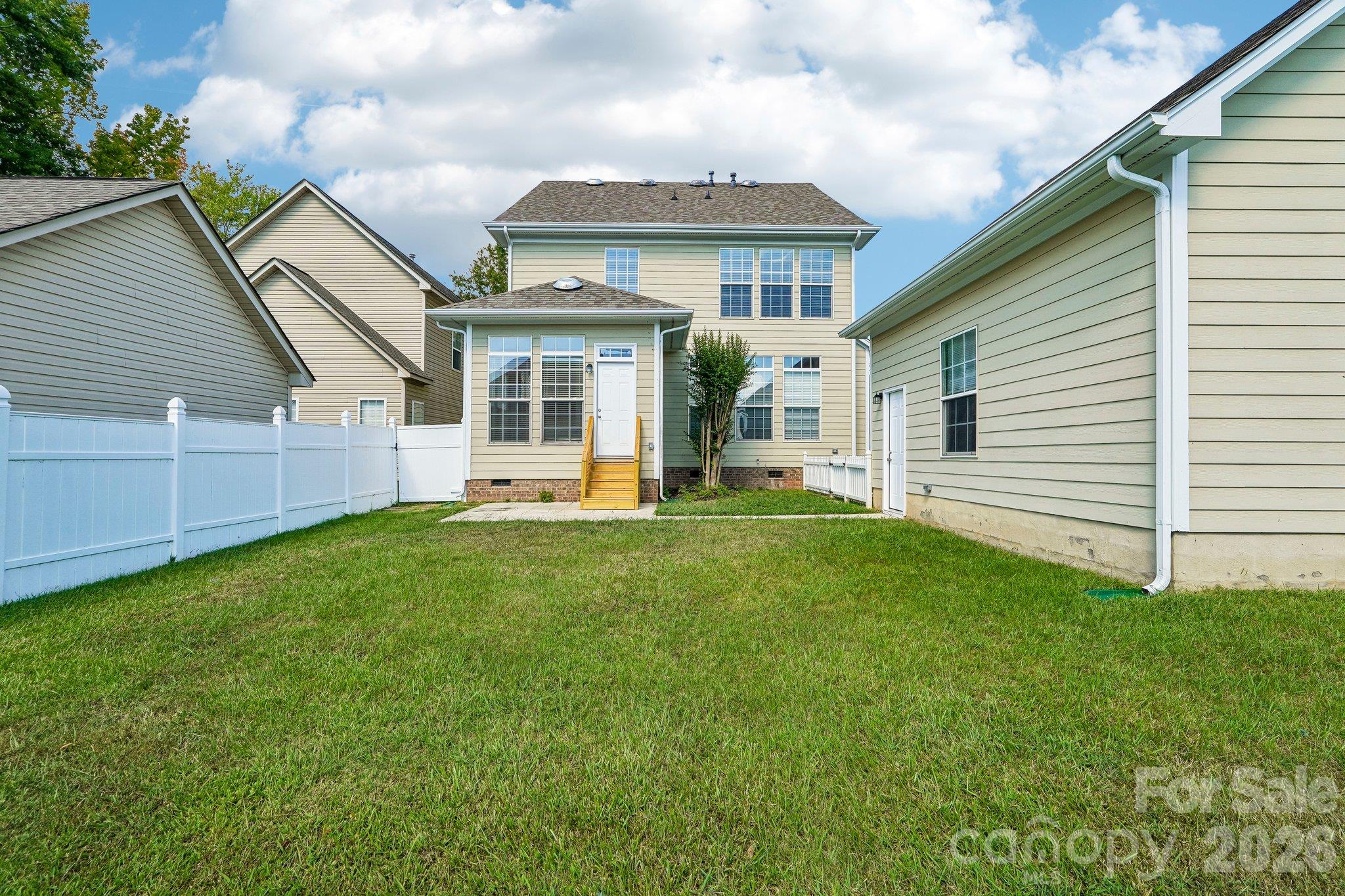 1001 Gainsborough Drive Property Photo 41