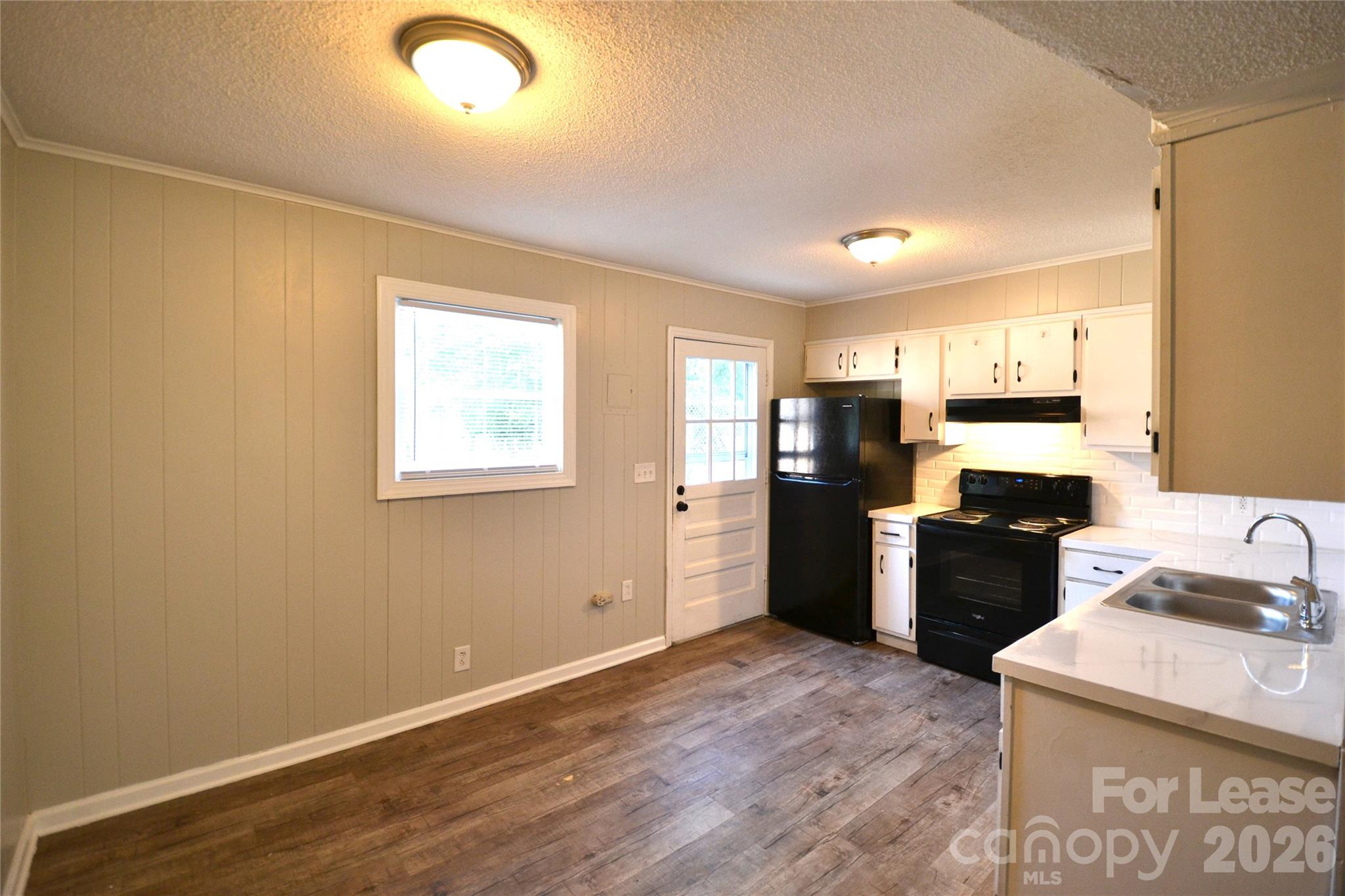 116 E Church Street Property Photo 8