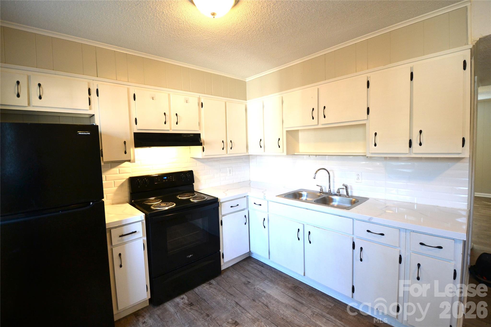 116 E Church Street Property Photo 10