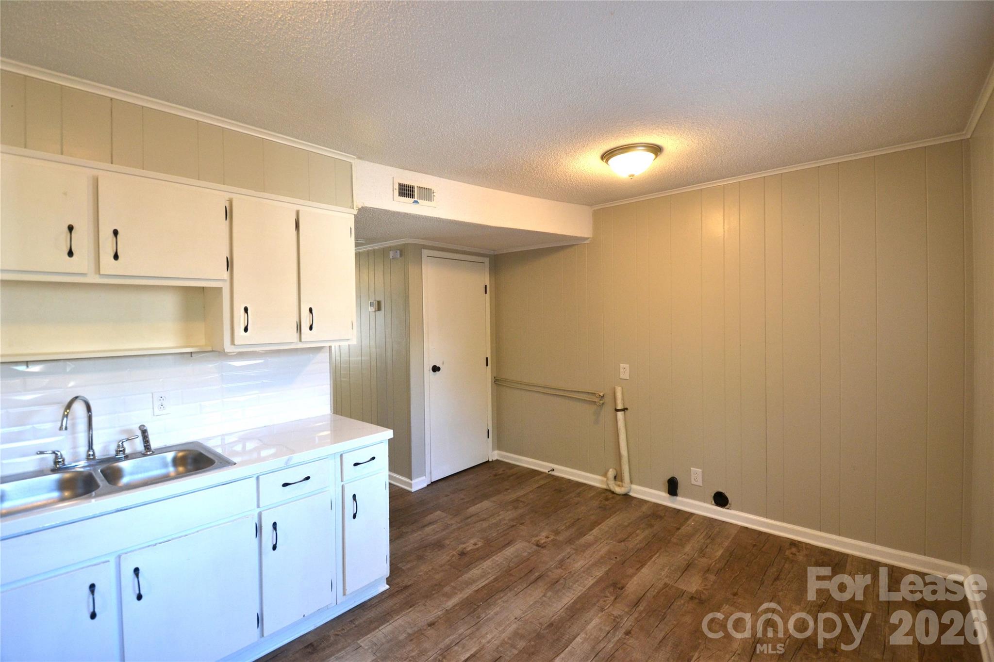 116 E Church Street Property Photo 12