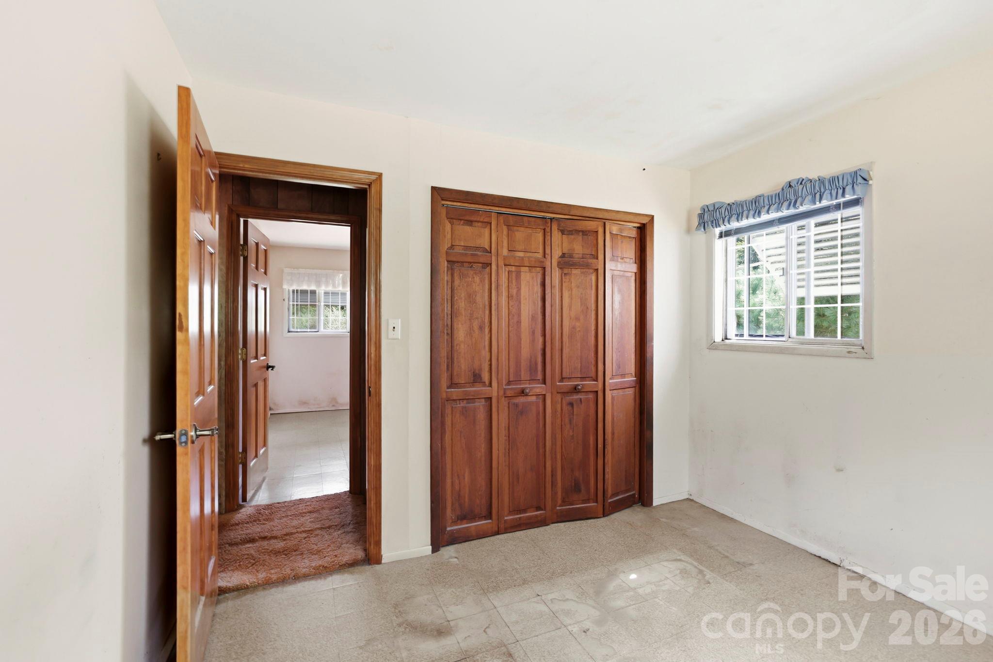 648 Crystal Drive Property Photo 12