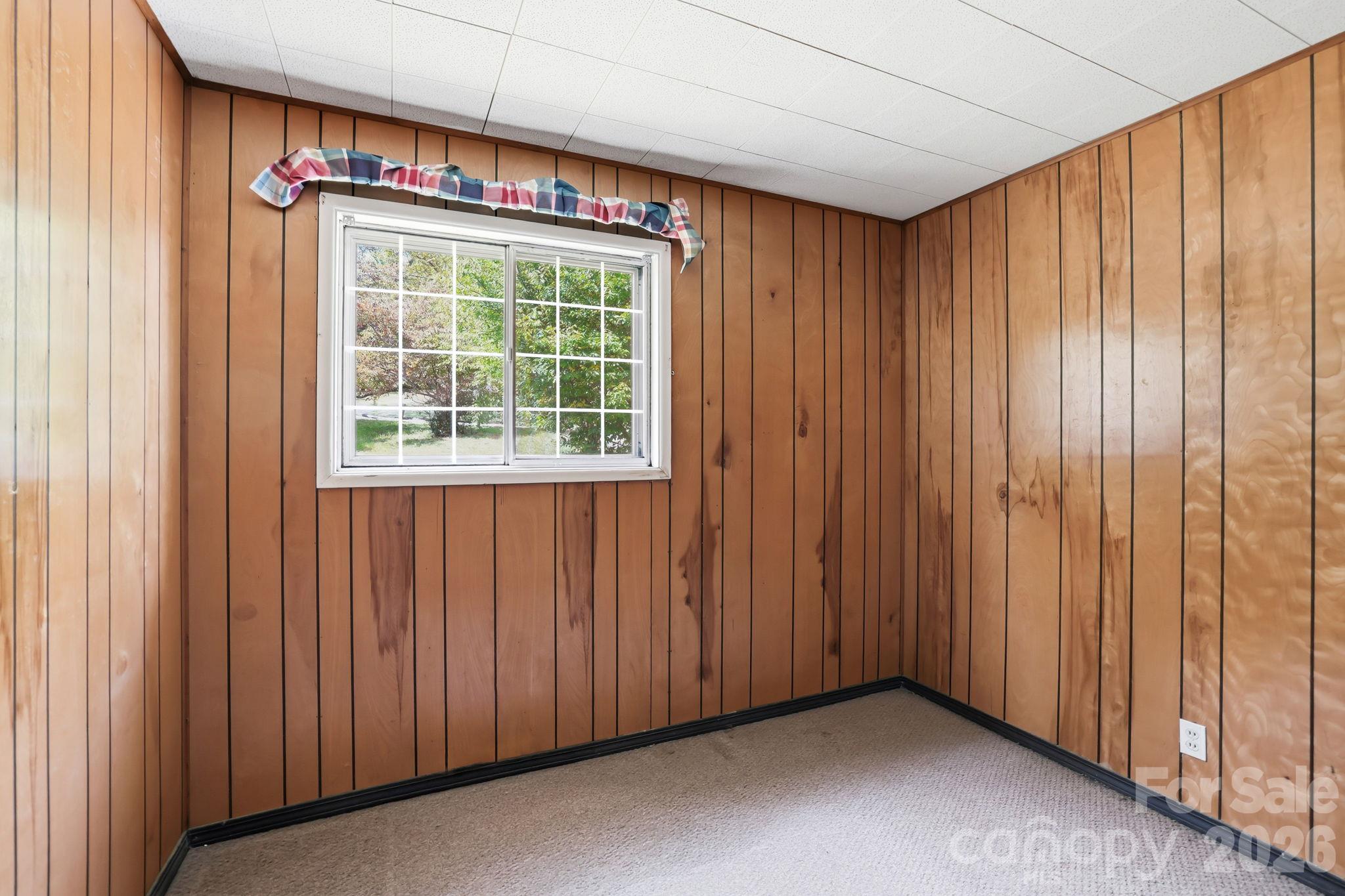 648 Crystal Drive Property Photo 14