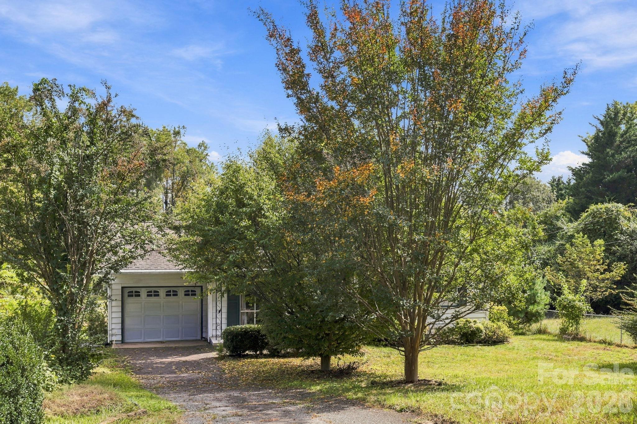 648 Crystal Drive Property Photo 28