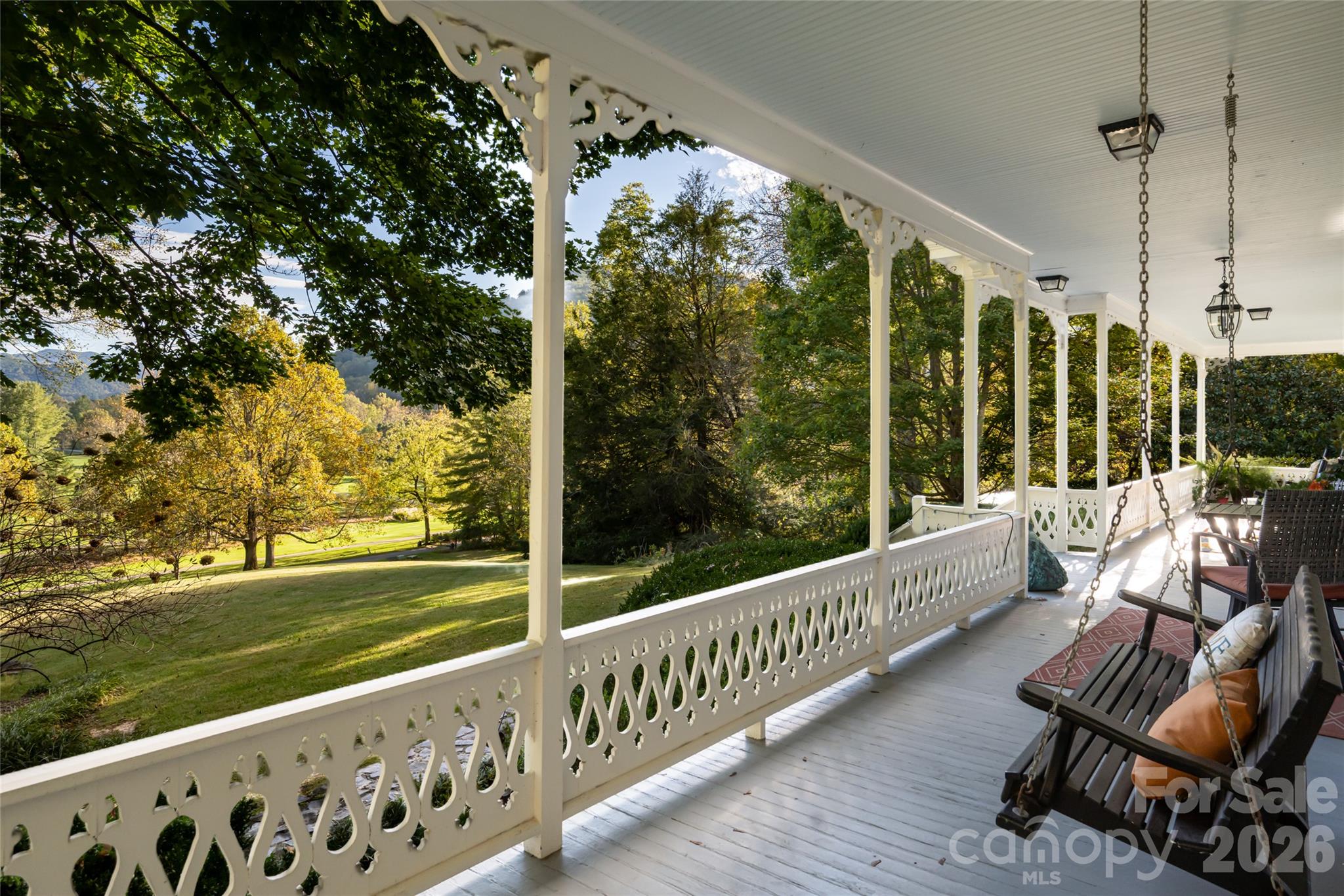 185 Country Club Drive Property Photo 6