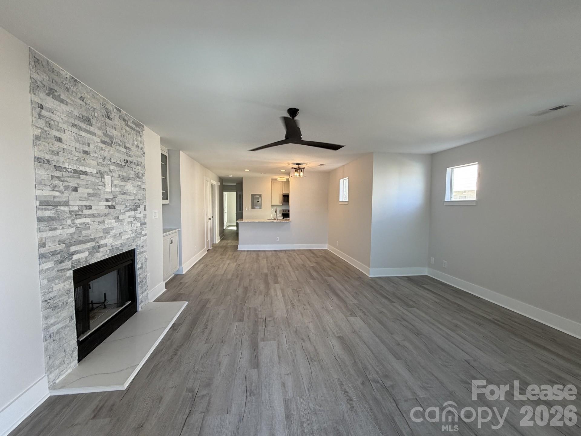 18729 Vineyard Point Lane Property Photo 15