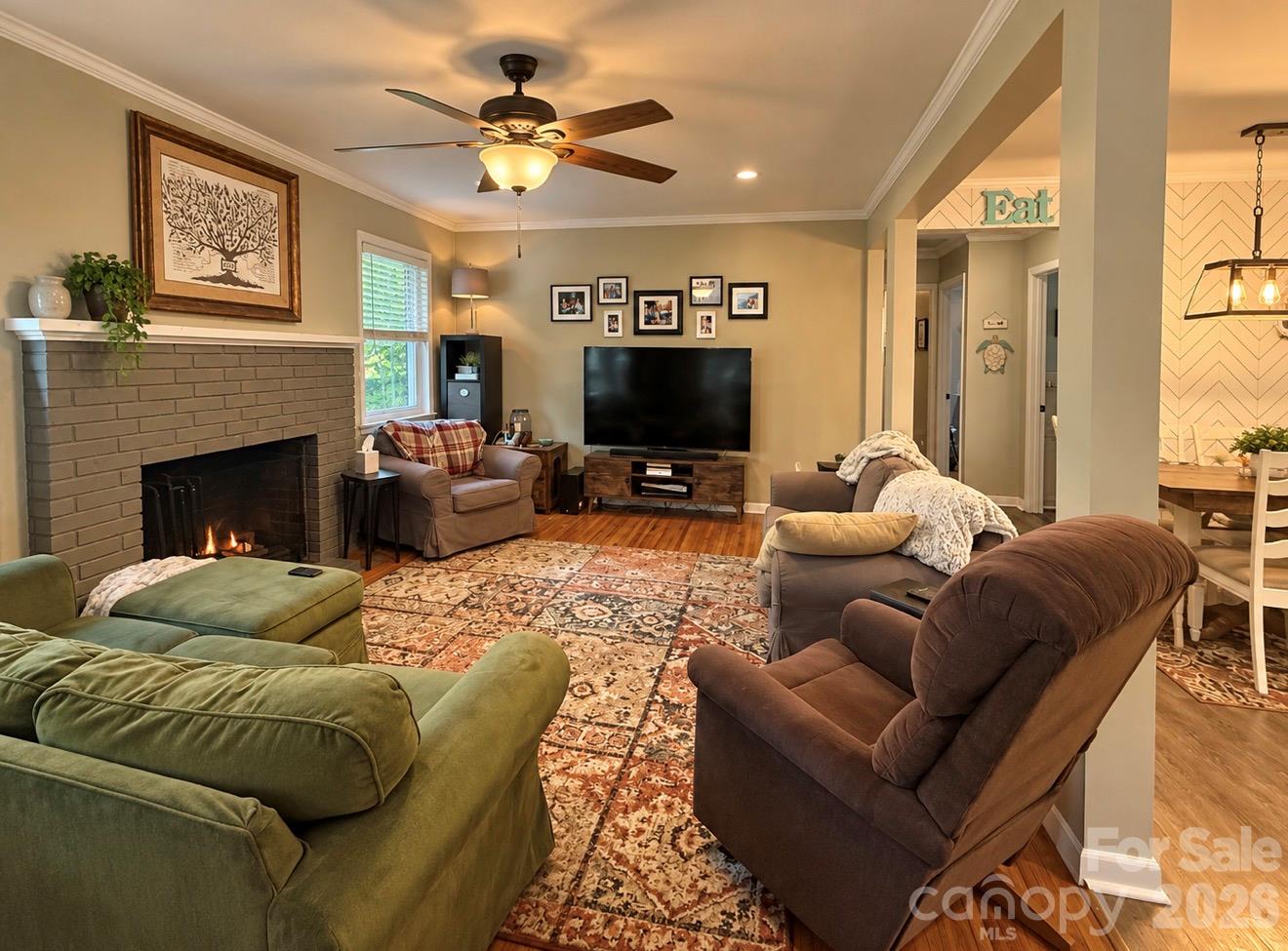 125 Willow Avenue Property Photo 4