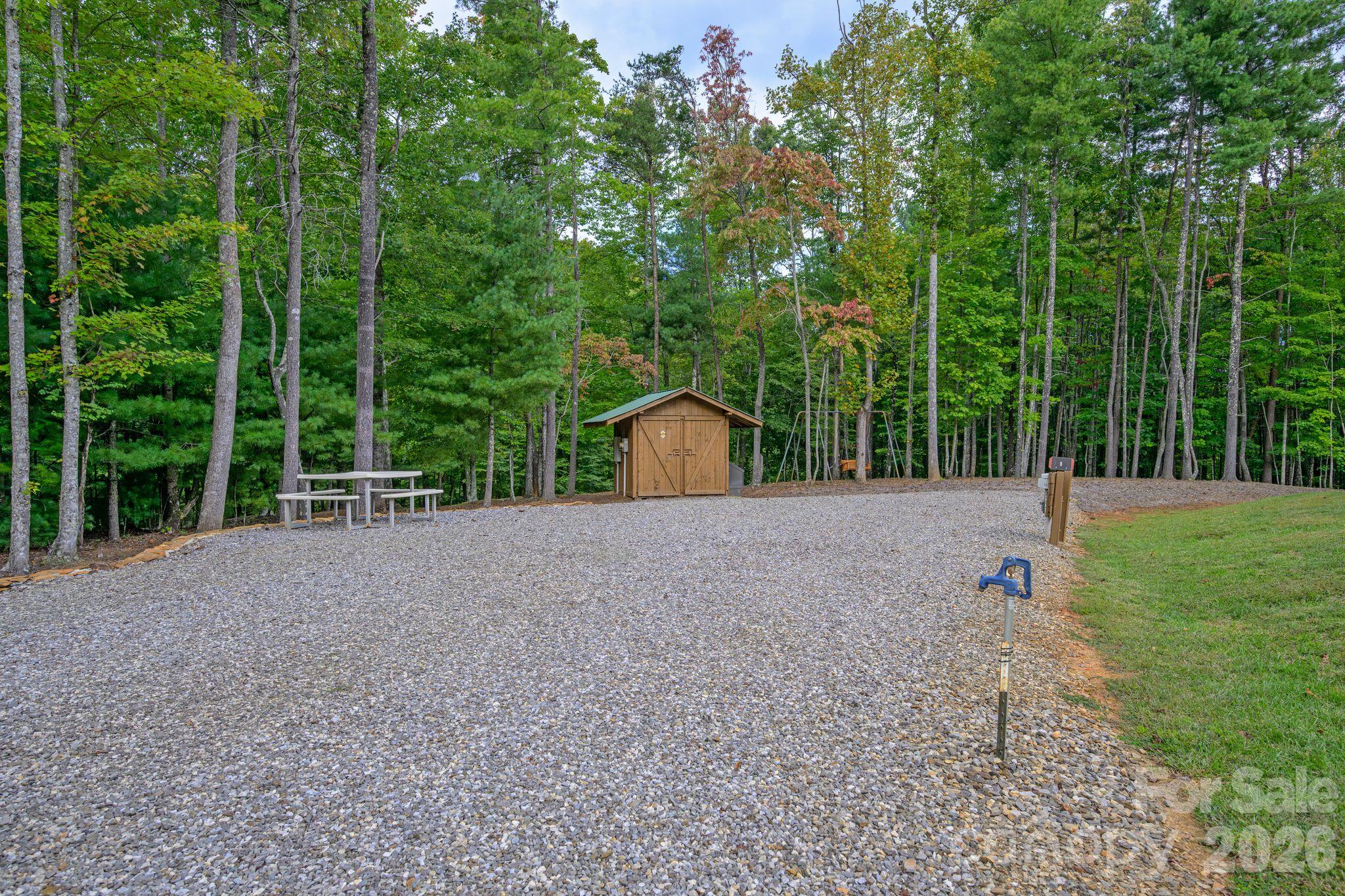 1177 Chestnut Grove Road Property Photo 12