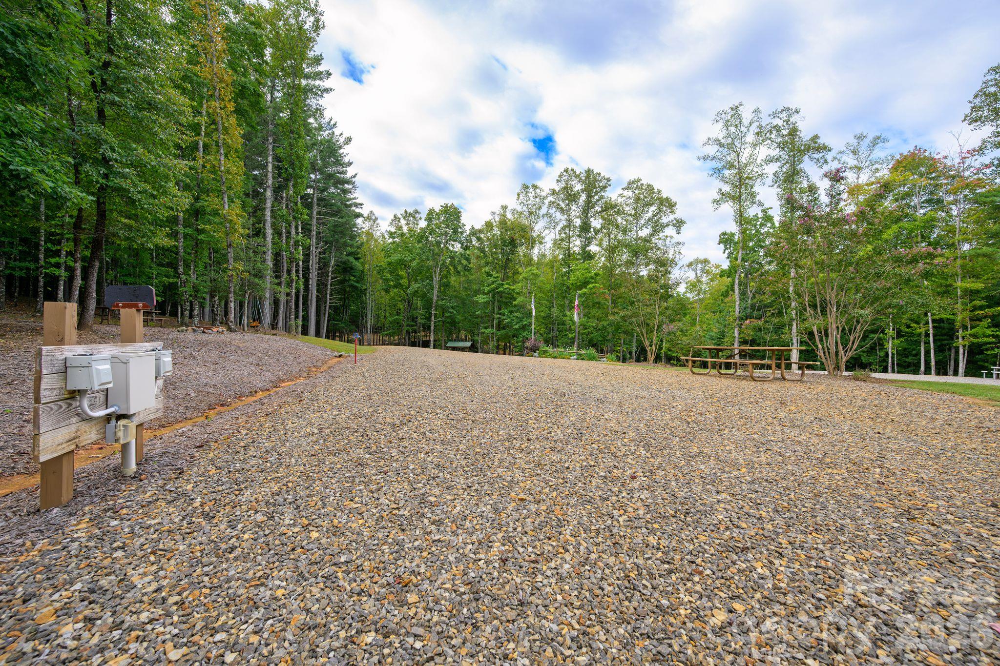 1177 Chestnut Grove Road Property Photo 36