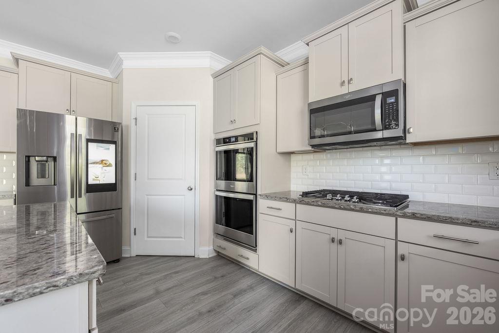 108 Northstone Road Property Photo 11
