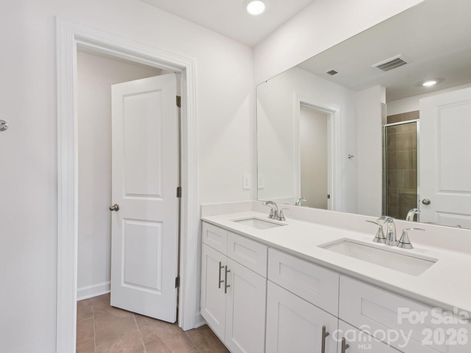 7292 Yardley Street Property Photo 10