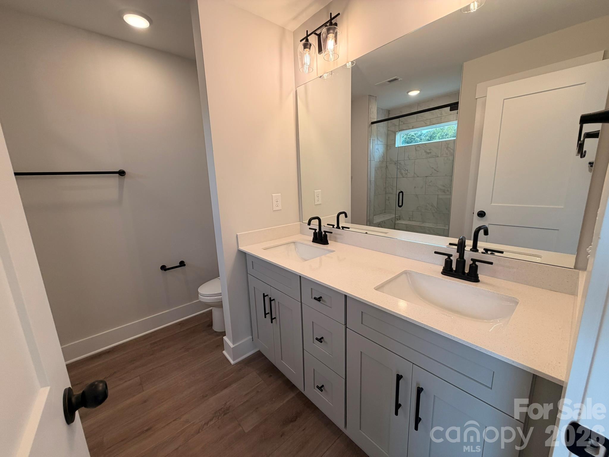 406 Blythe Townhome Lane Property Photo 14