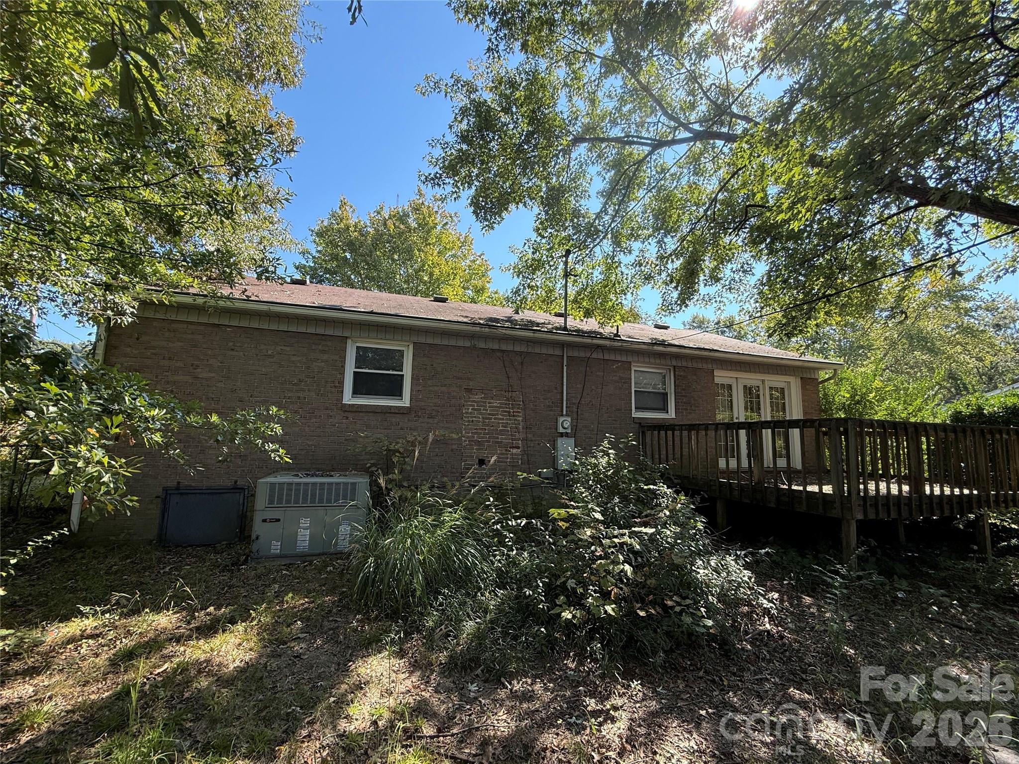 324 Briarwood Drive Property Photo 24