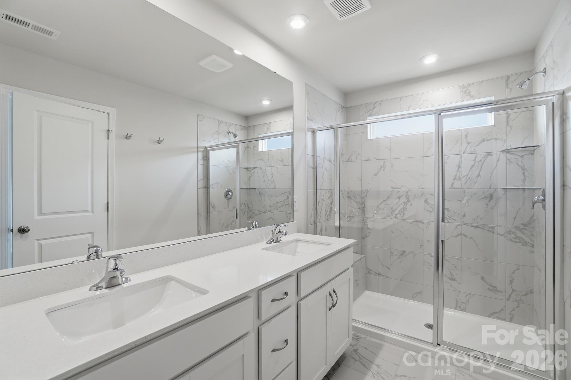 364 Laura Elizabeth Lane Property Photo 14