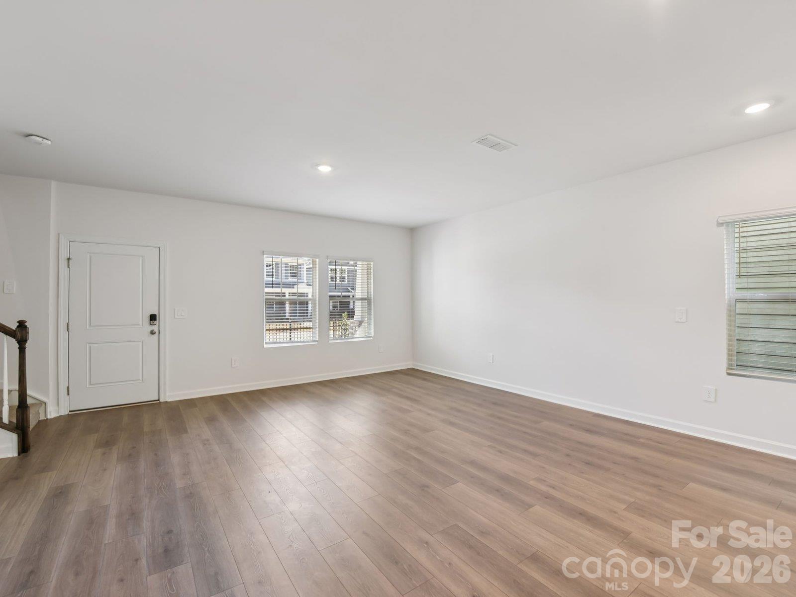 7293 Yardley Street Property Photo 4