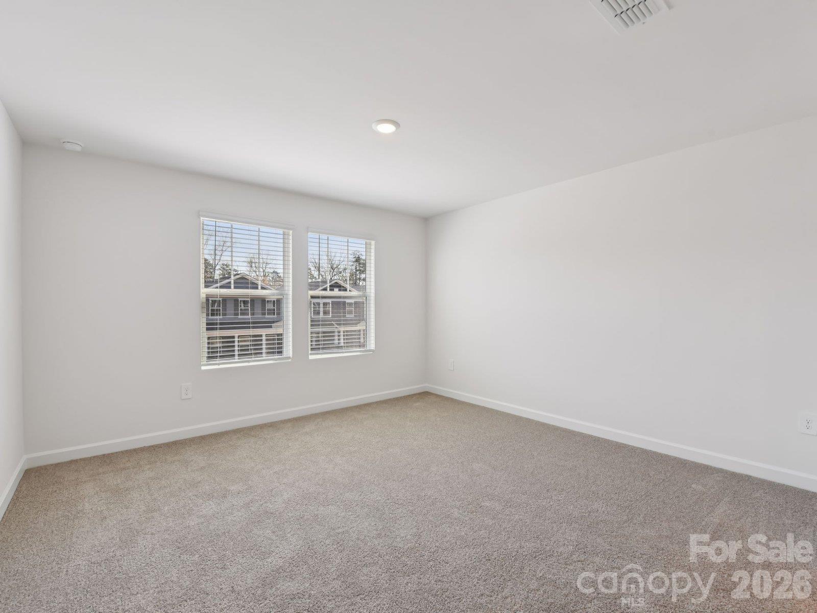7293 Yardley Street Property Photo 8