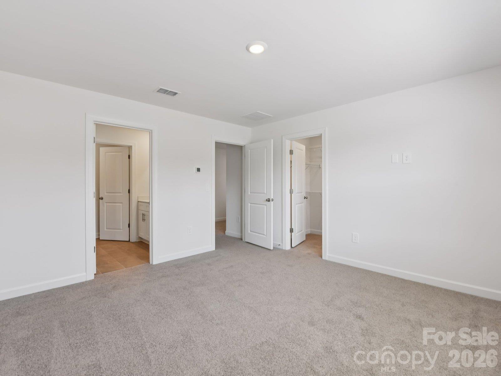 7293 Yardley Street Property Photo 9