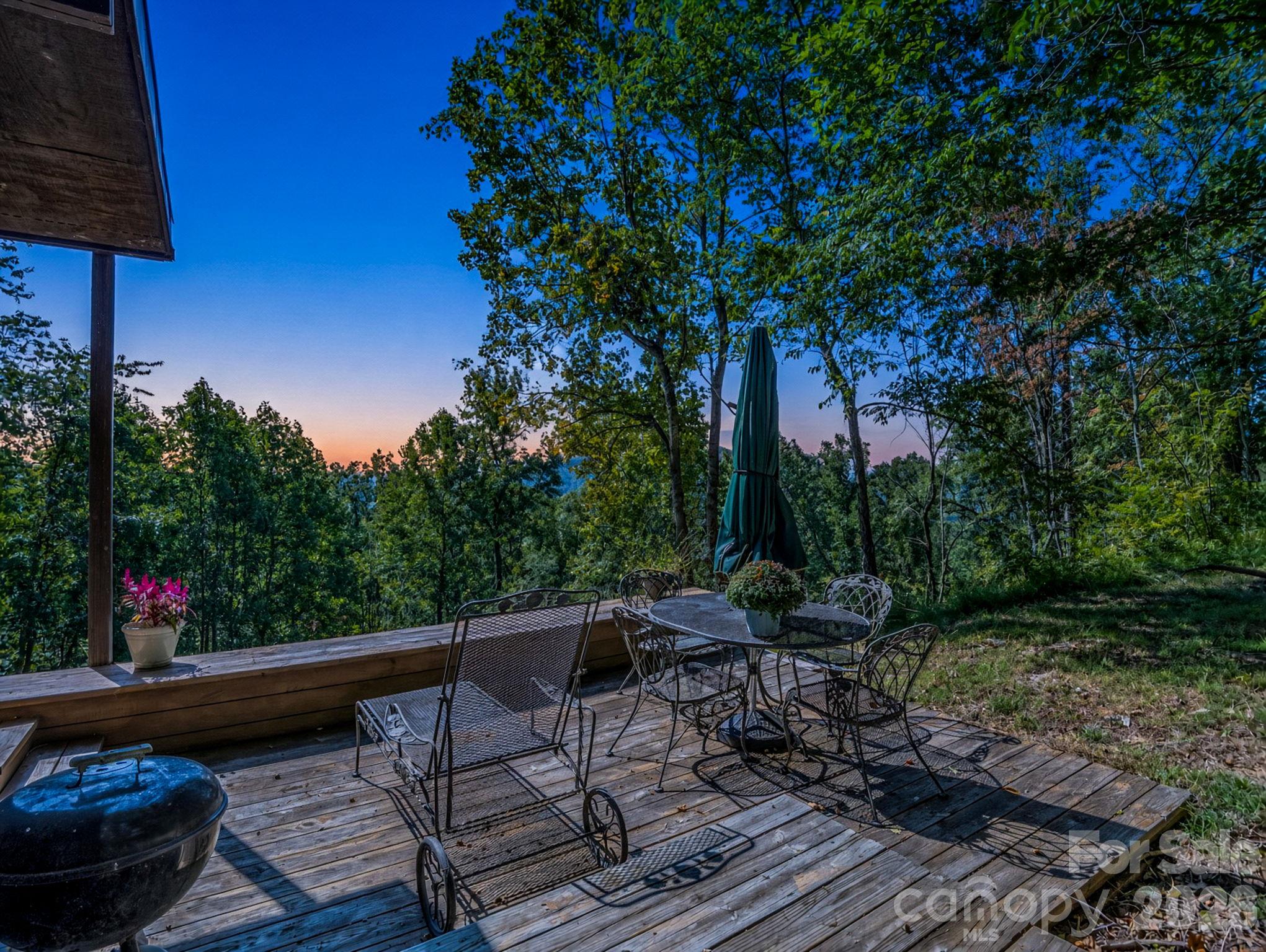 500 E Poplar Drive Property Photo 2