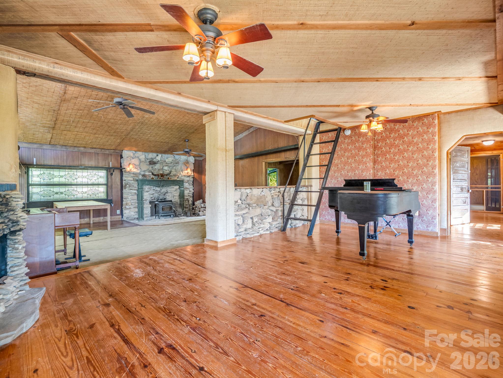 500 E Poplar Drive Property Photo 12