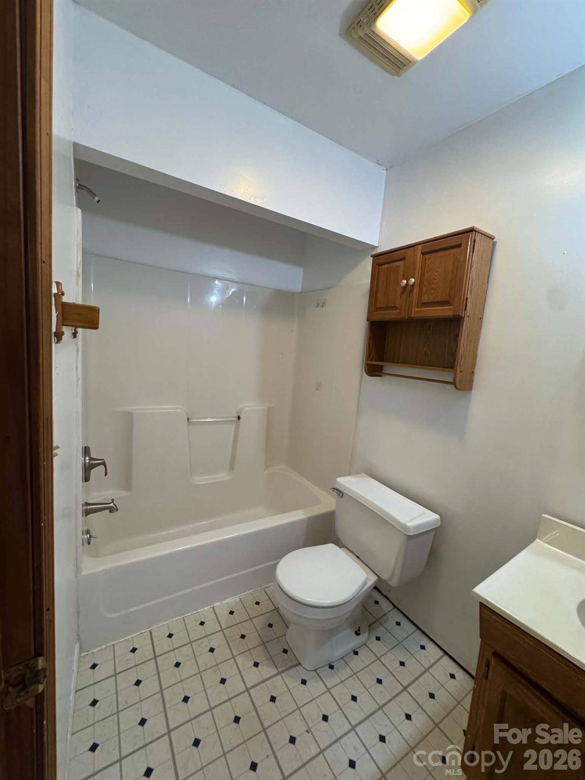 118 Hamlet Place Property Photo 15