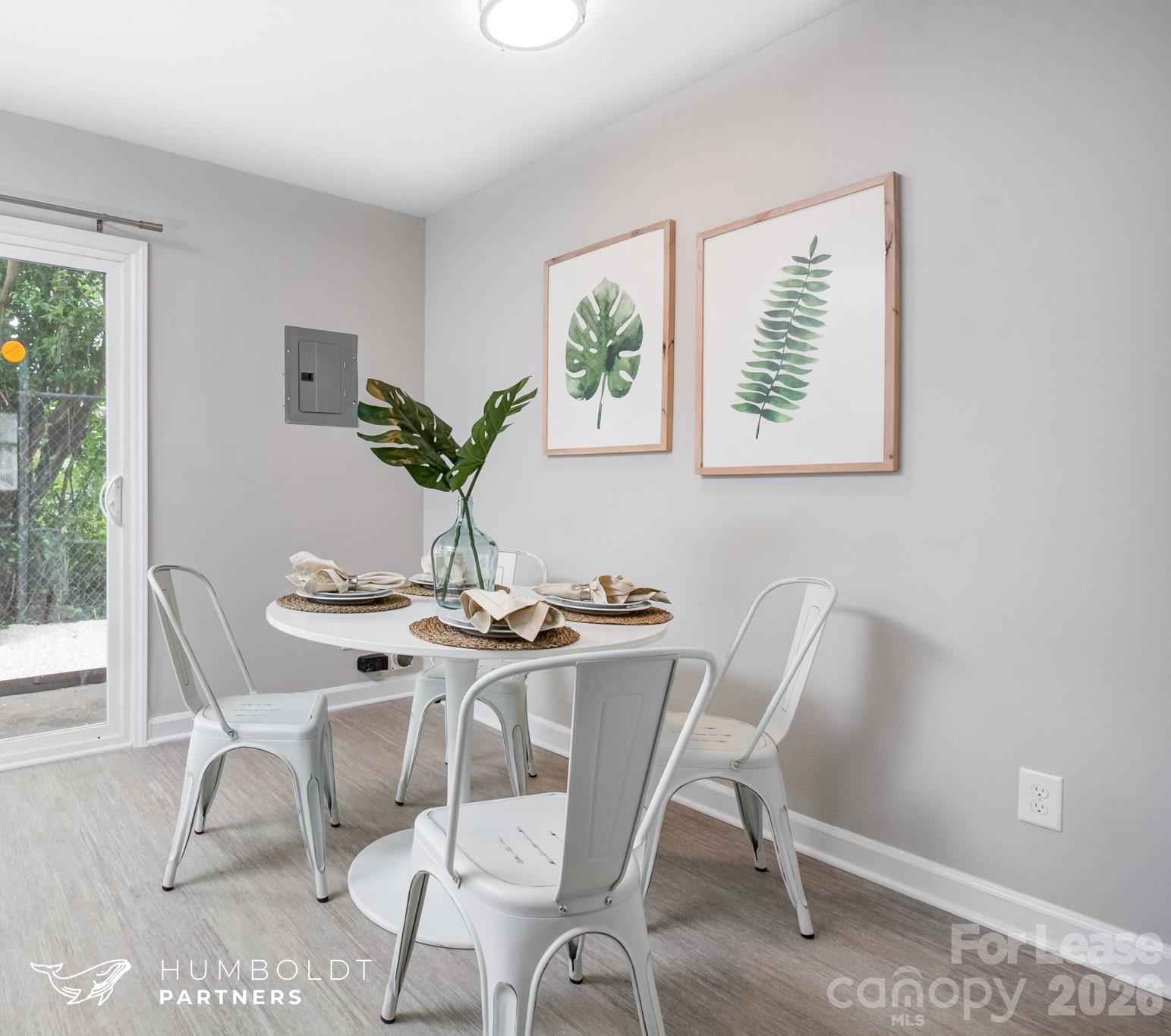 206 E Glendale Avenue 3 Property Photo 8