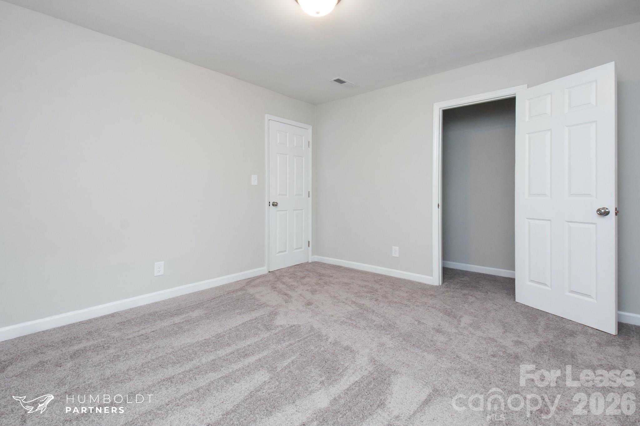 206 E Glendale Avenue 3 Property Photo 11