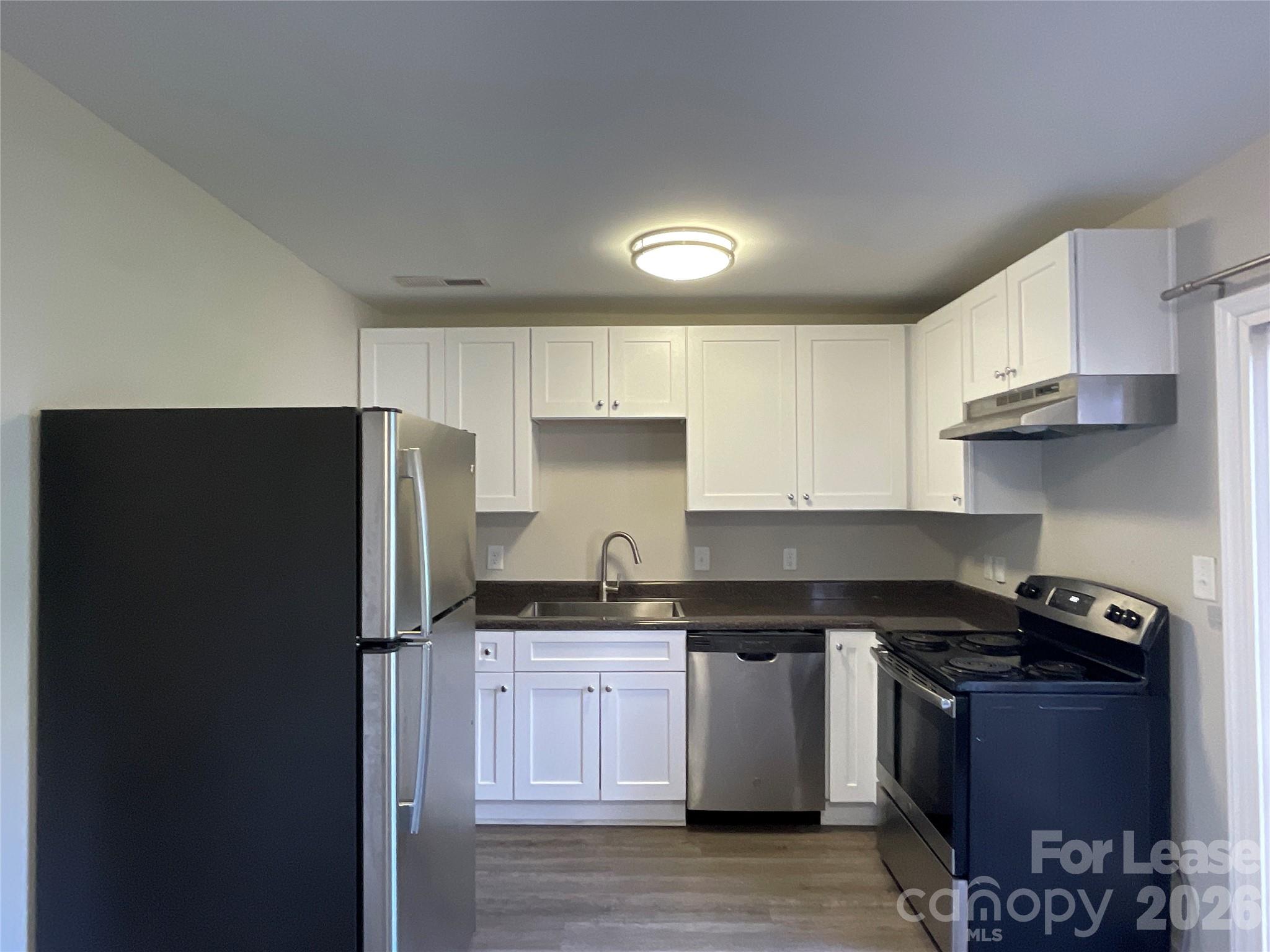 206 E Glendale Avenue 3 Property Photo 18