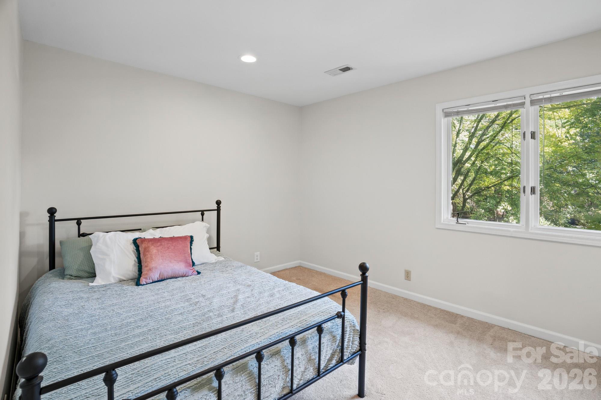 16 Woodvine Lane Property Photo 30