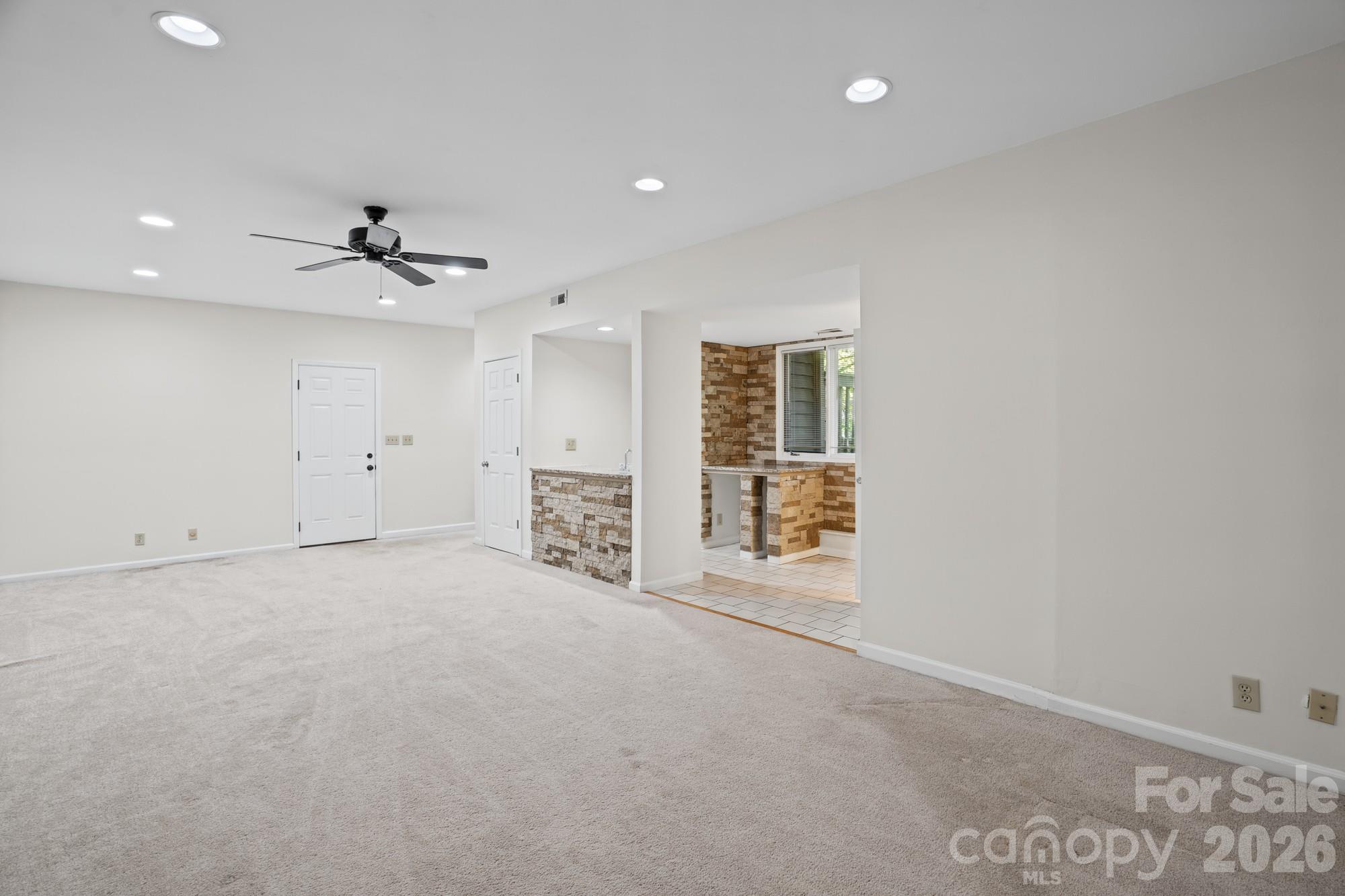 16 Woodvine Lane Property Photo 37