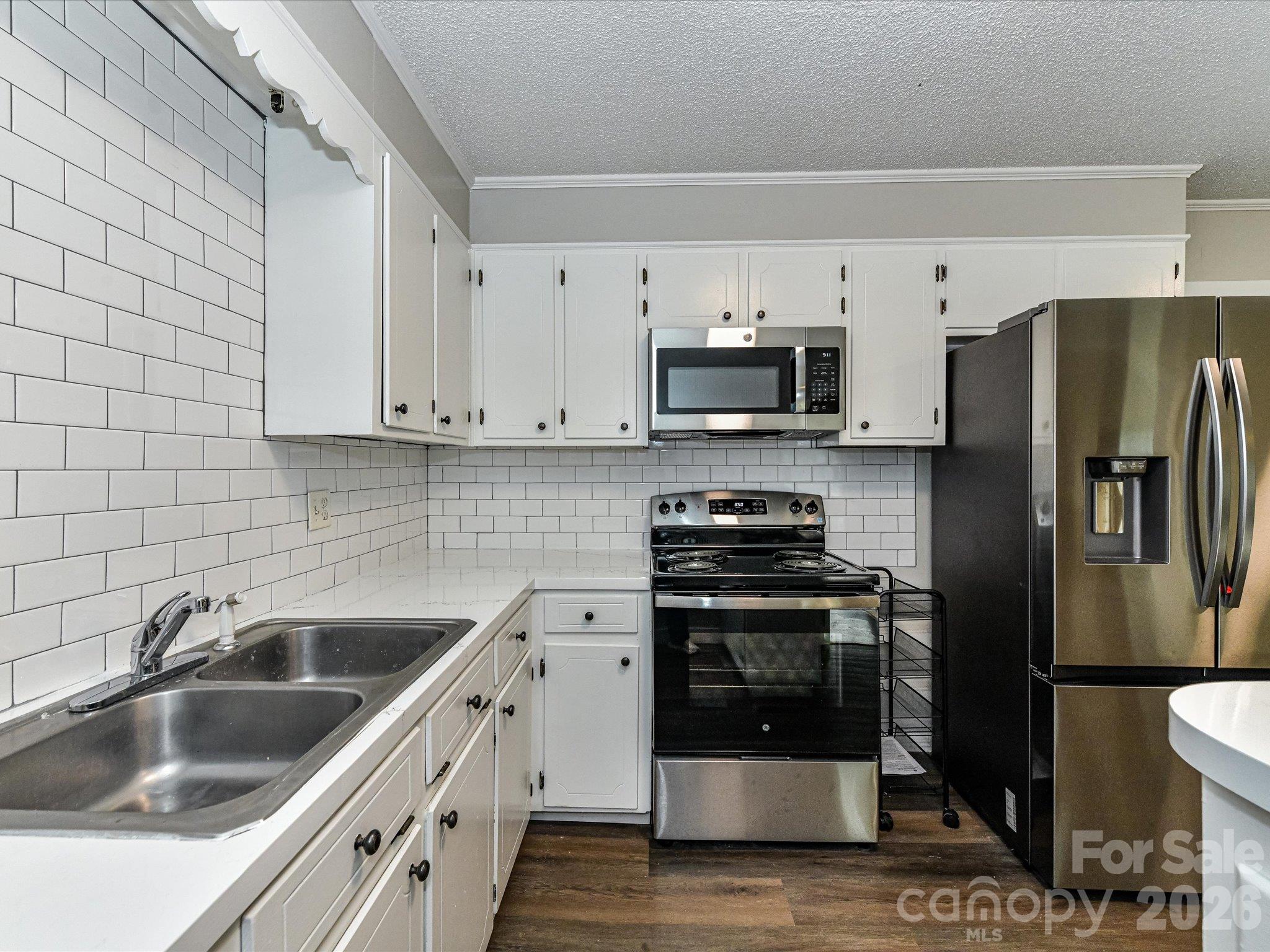 205 Oakland Street Property Photo 13