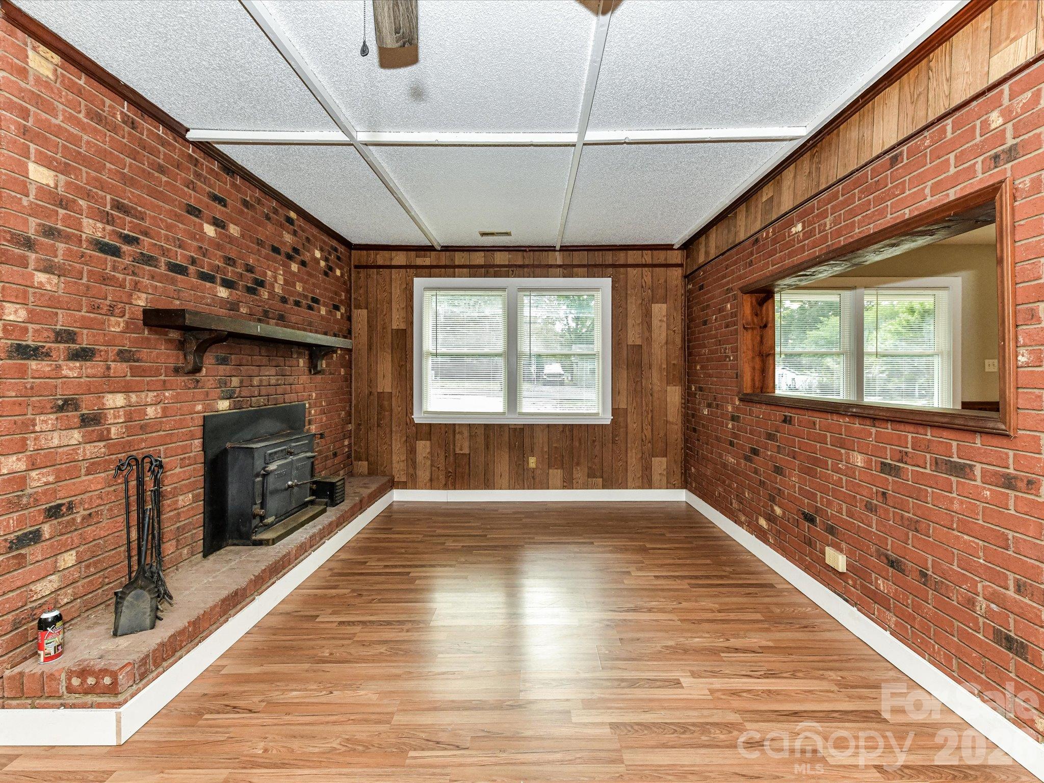 205 Oakland Street Property Photo 19