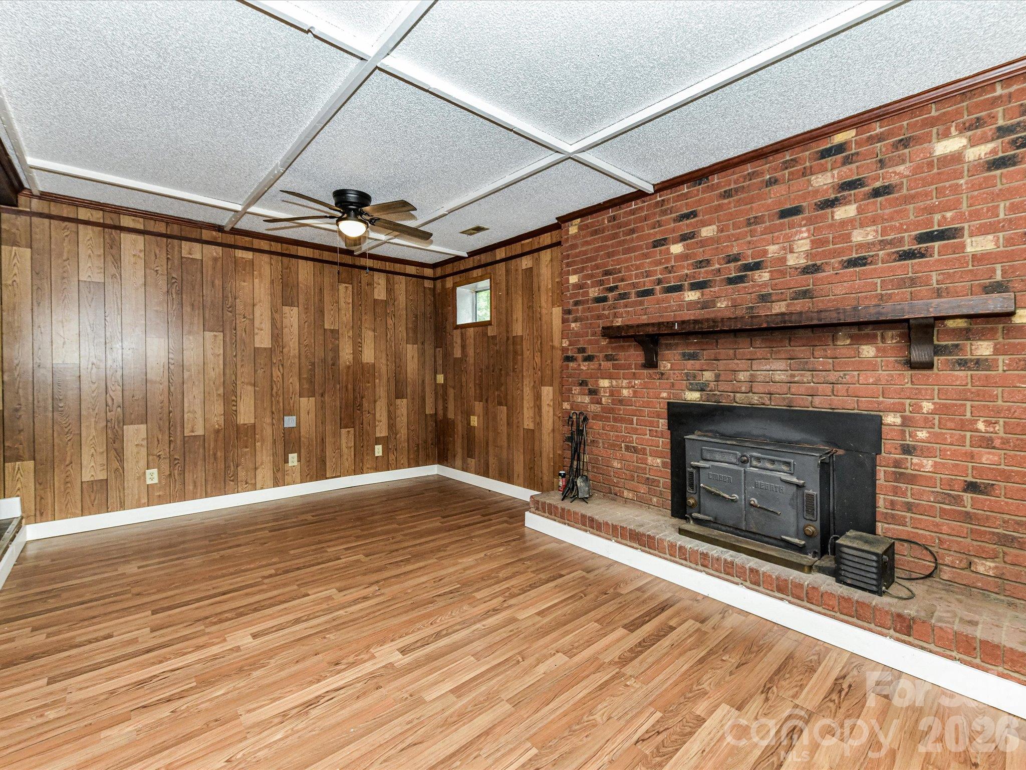 205 Oakland Street Property Photo 21