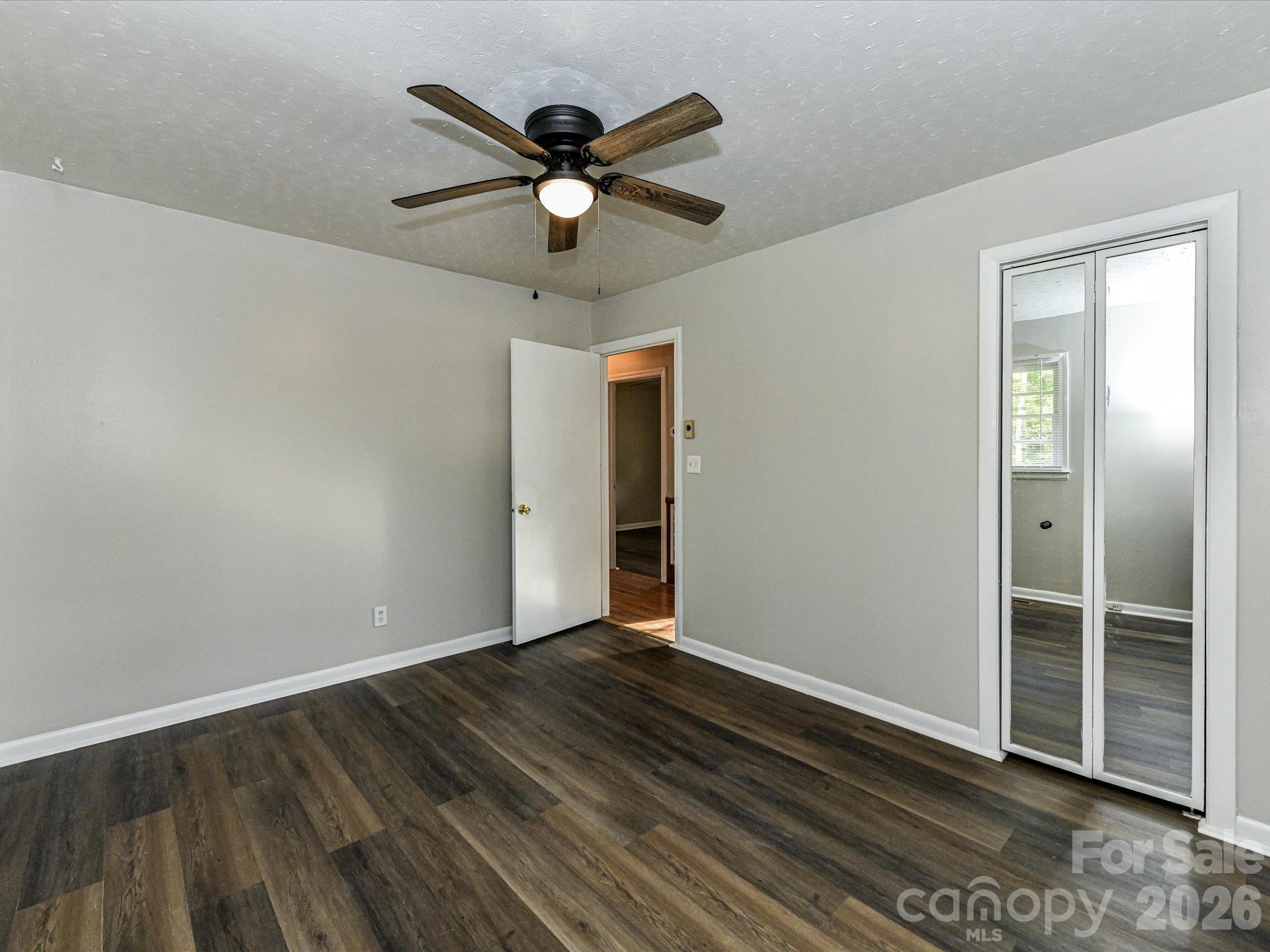 205 Oakland Street Property Photo 24