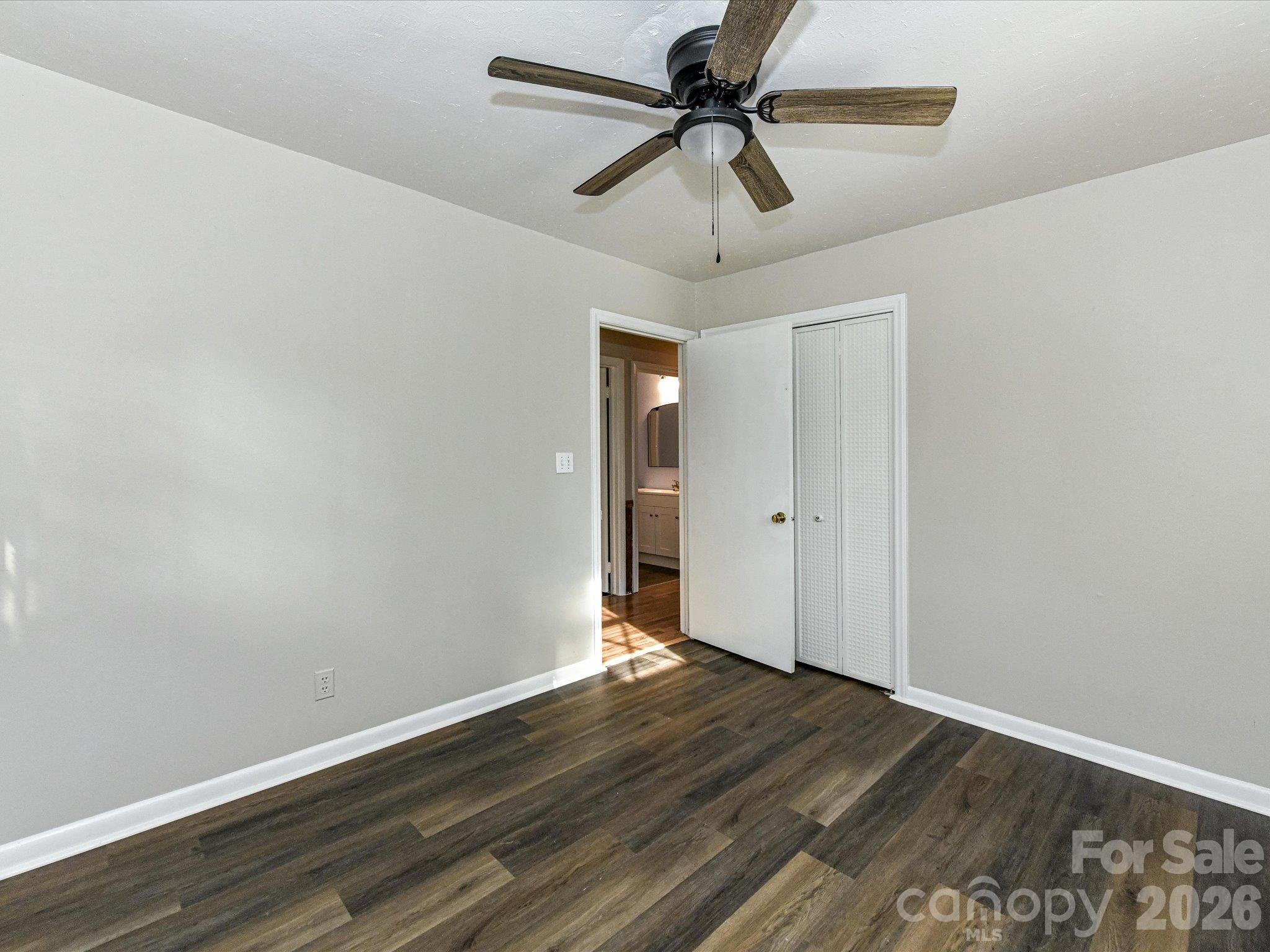 205 Oakland Street Property Photo 29
