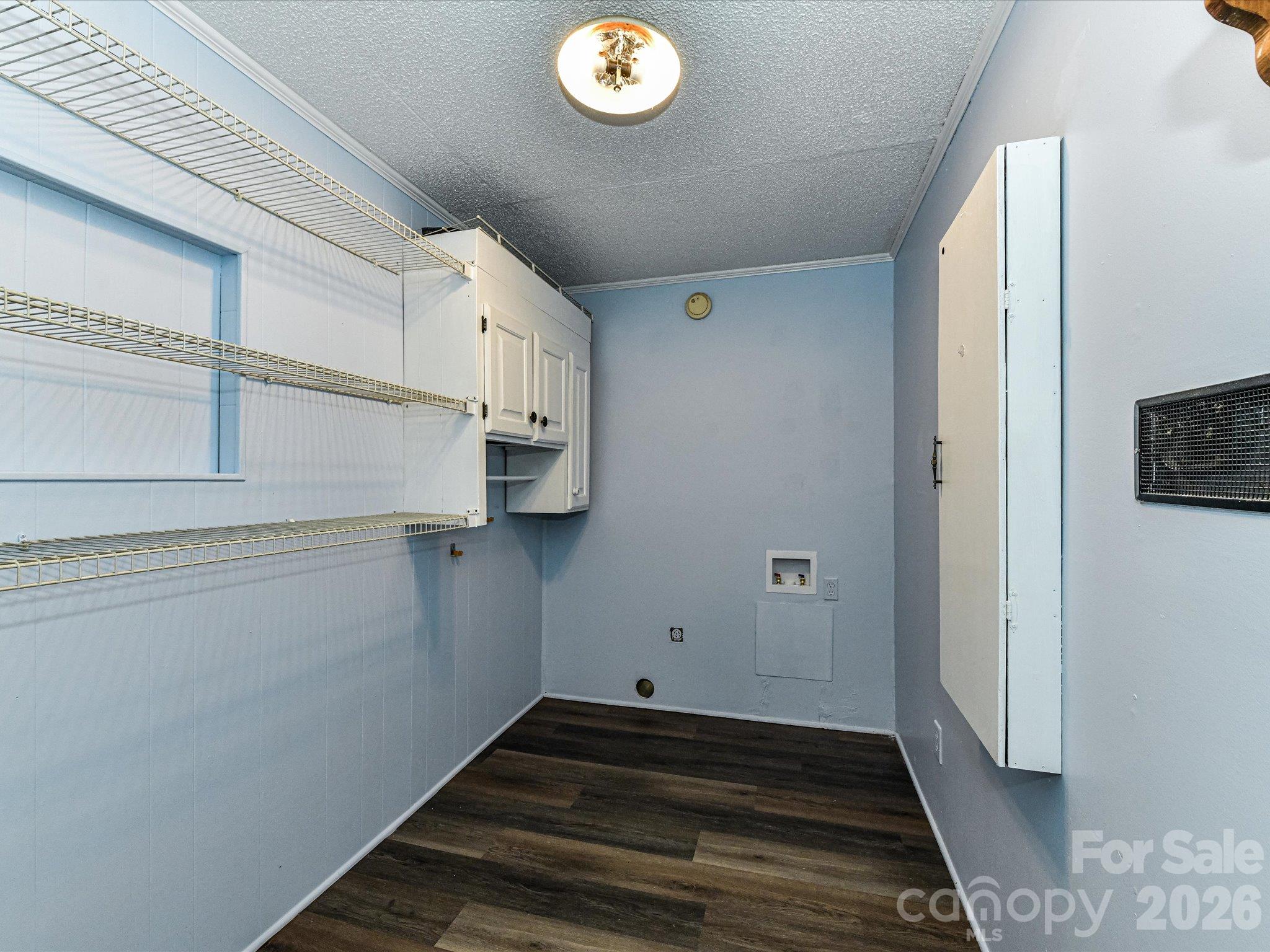 205 Oakland Street Property Photo 30