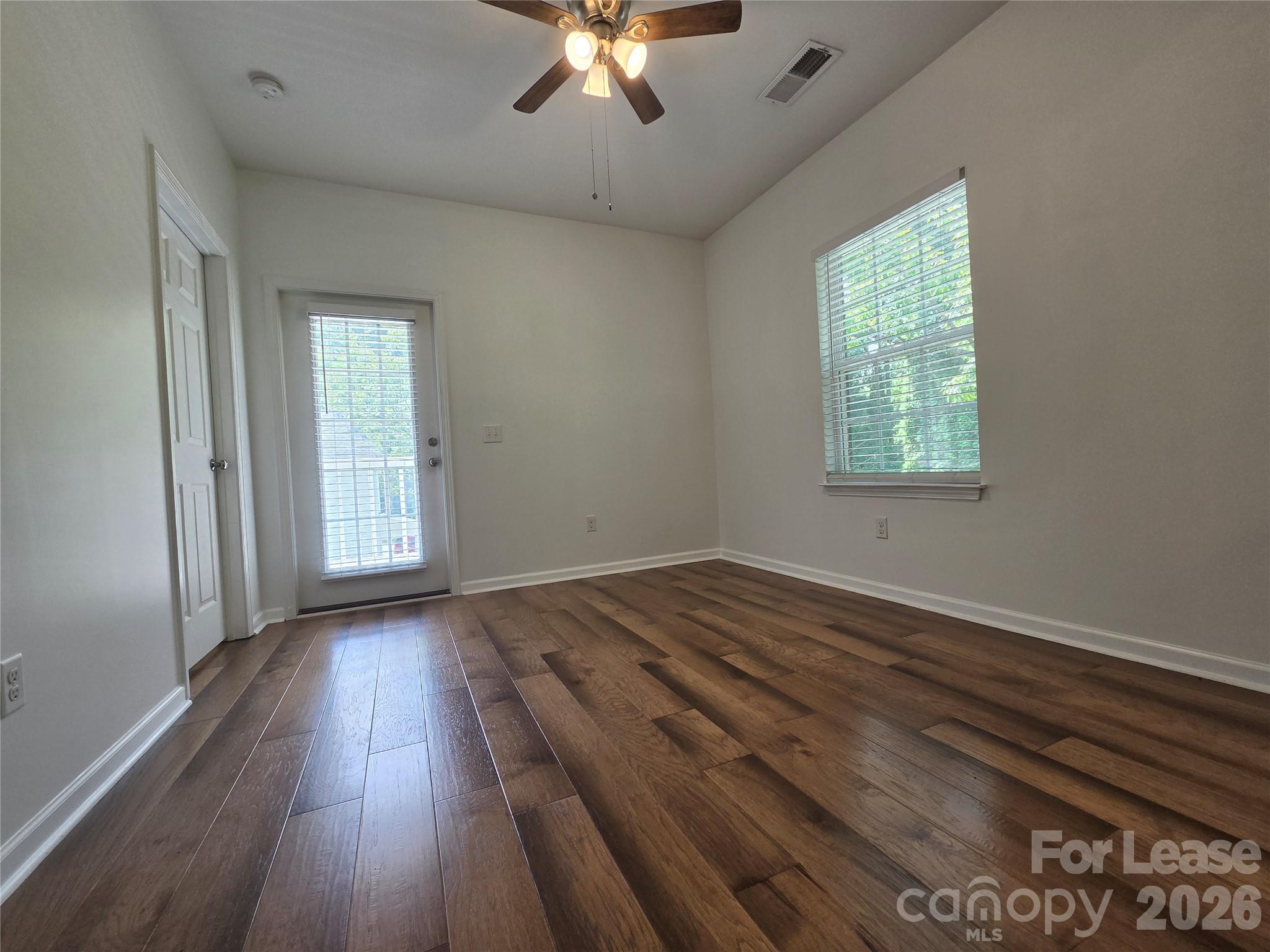 21510 Aftonshire Drive Property Photo 3